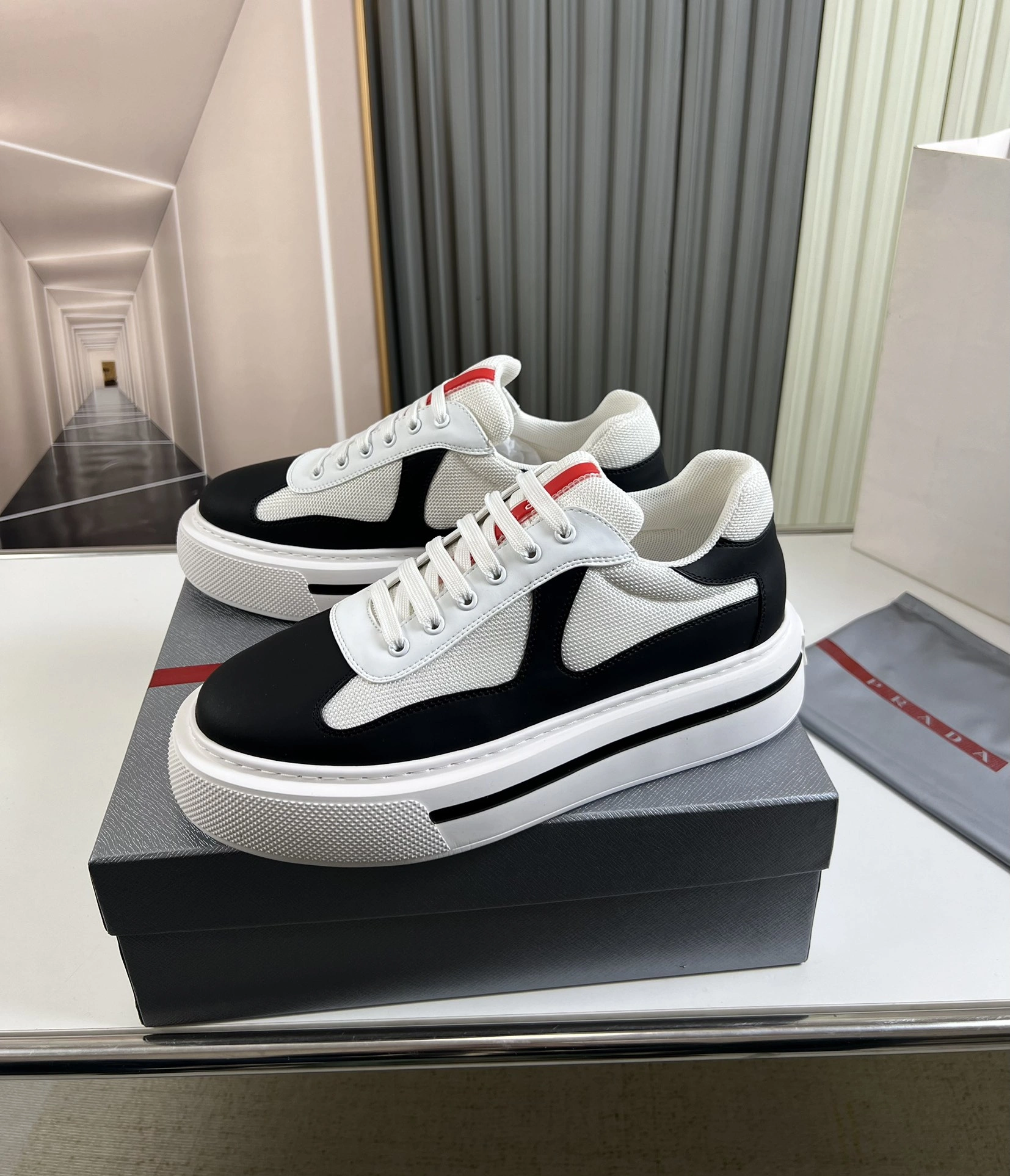 P*rada Top Sneakers Low CL 20230831- TravelReady 6412