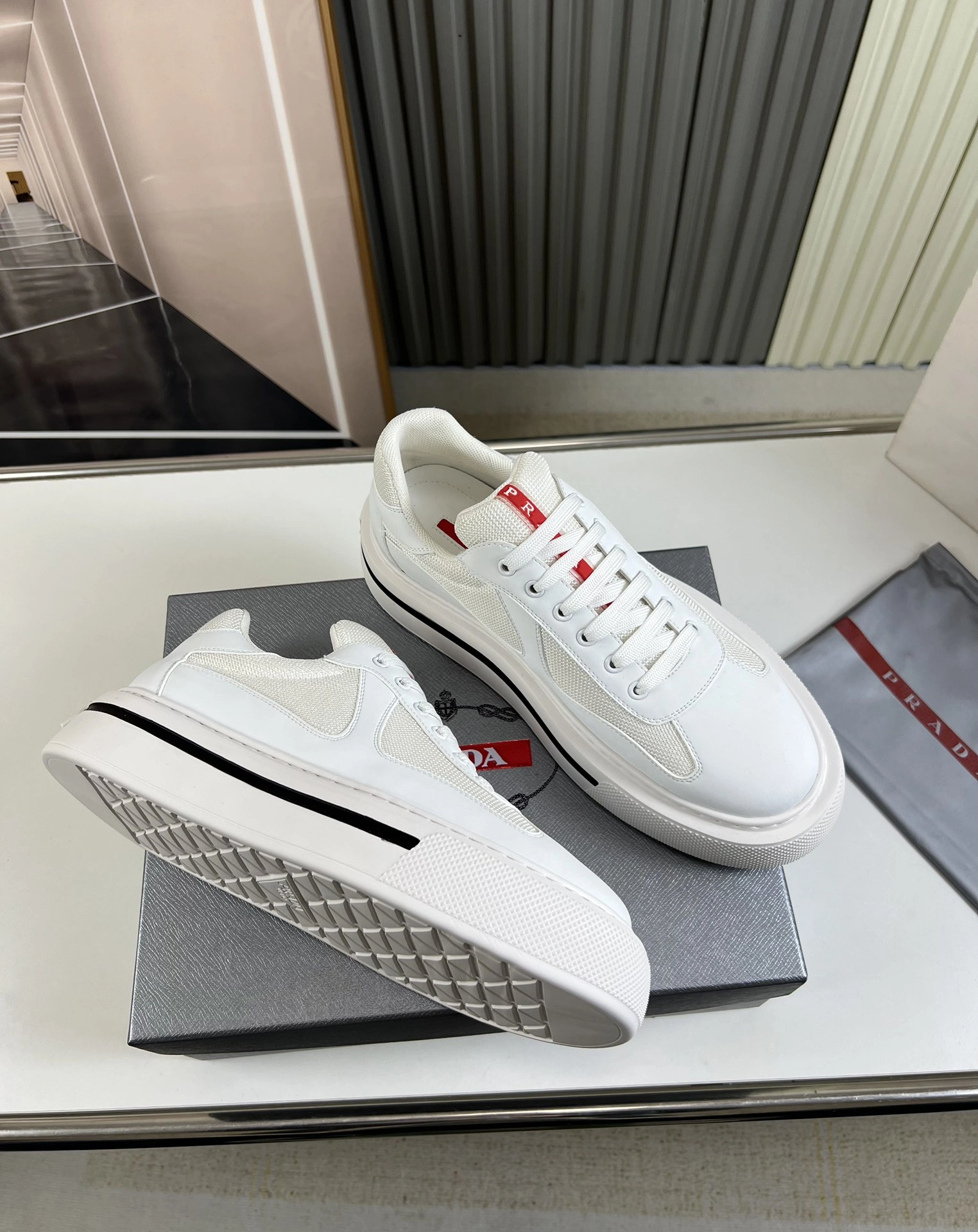 P*rada Top Sneakers Low CL 20230831- Resilient 6408