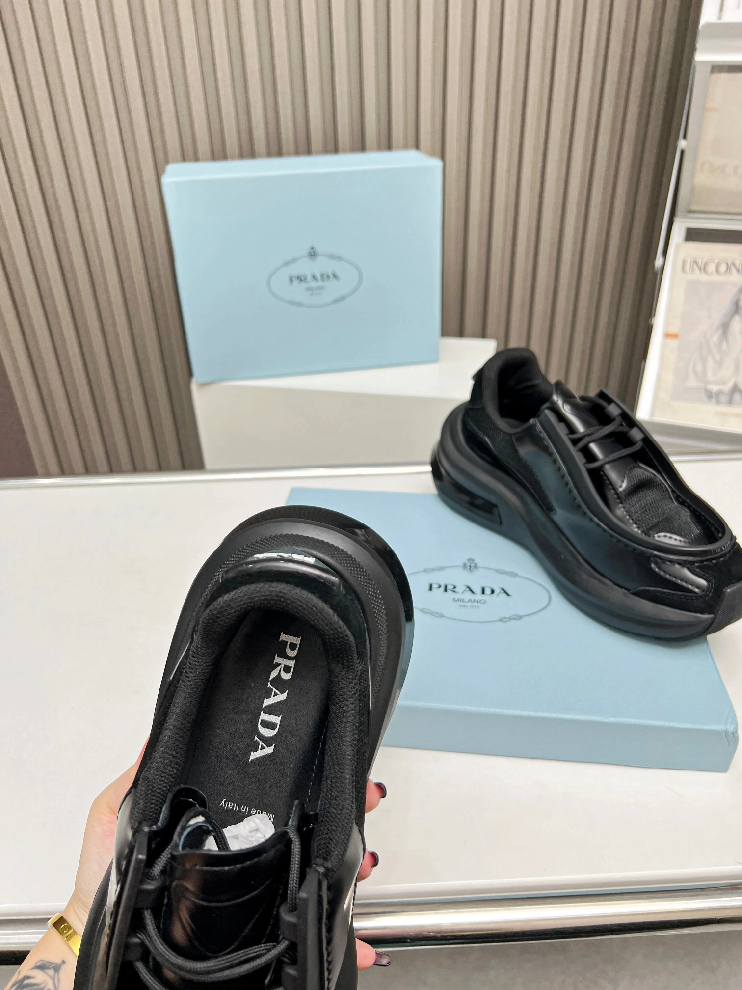 P*rada Top Sneakers Low CL 20230831- Trendsetting 6395