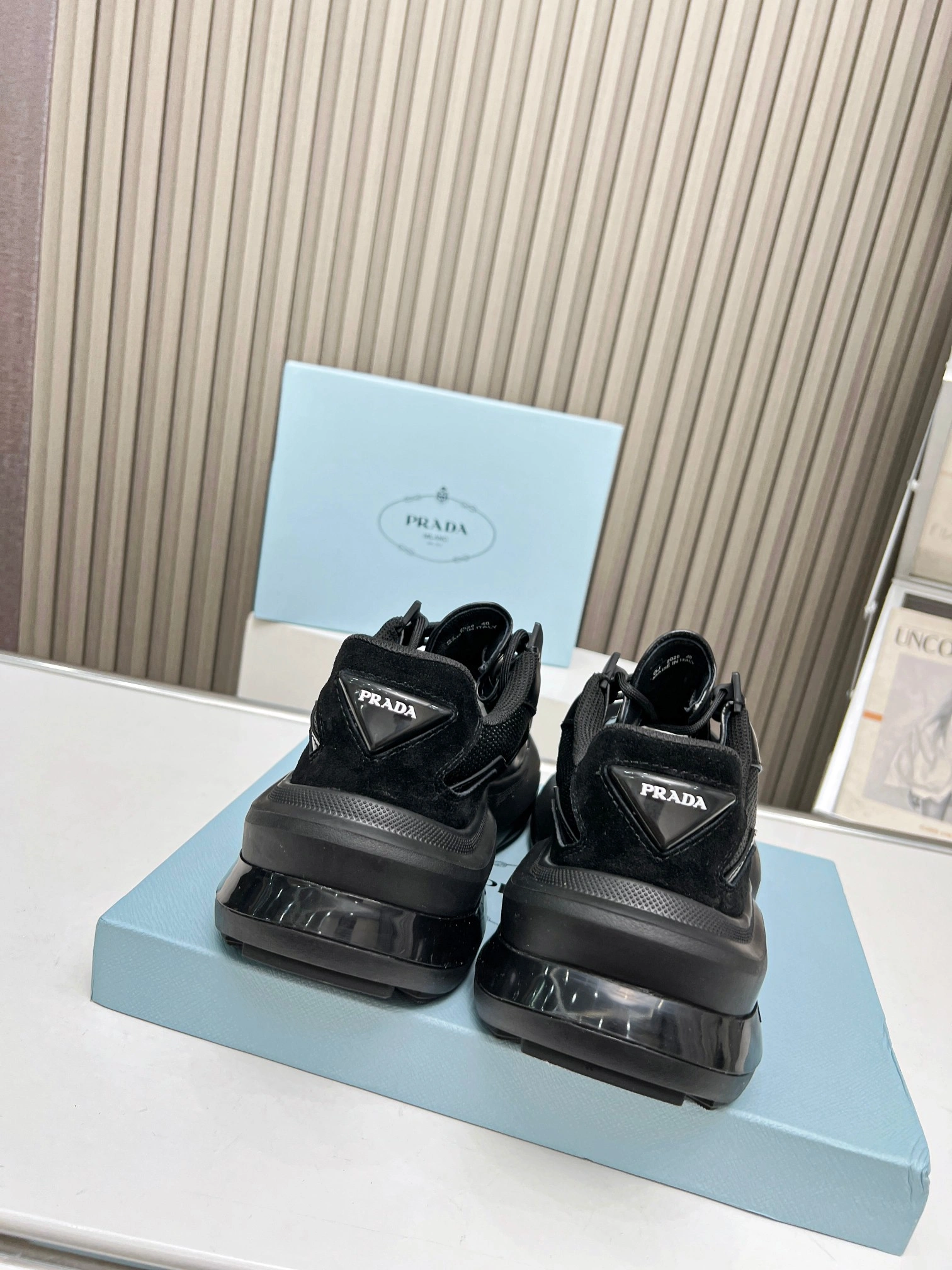 P*rada Top Sneakers Low CL 20230831- Trendsetting 6395