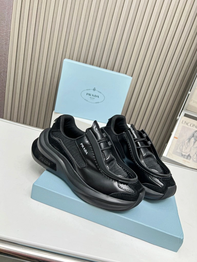 P*rada Top Sneakers Low CL 20230831- Trendsetting 6395