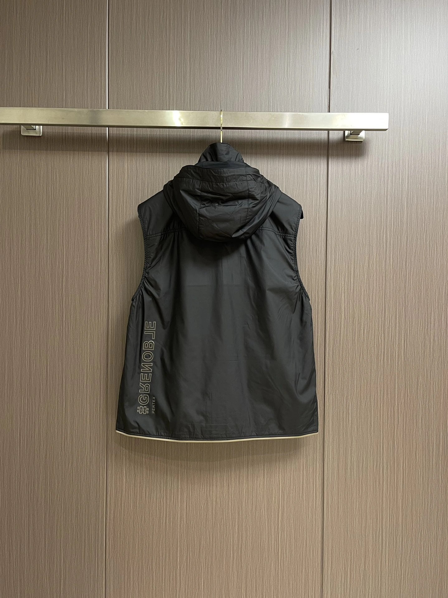 P*rada Vest Quality D17 20240805- GoodFit 13497