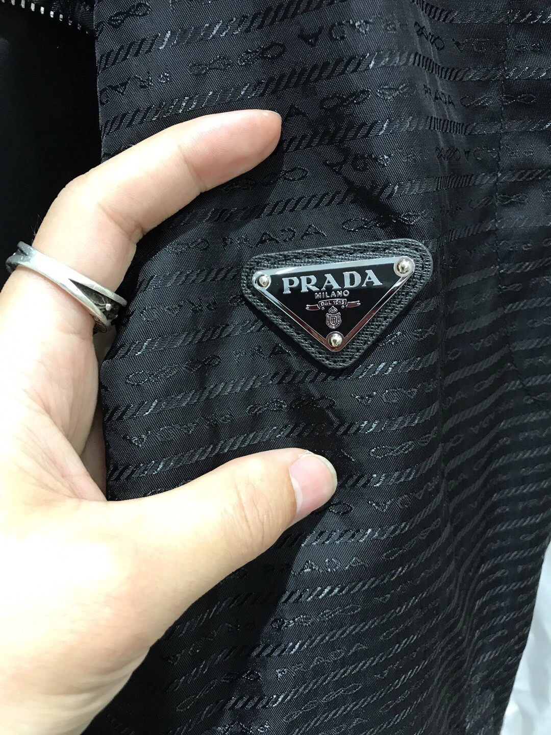 Sophisticated P*rada Vest Top Quality D17 20240330- 13712