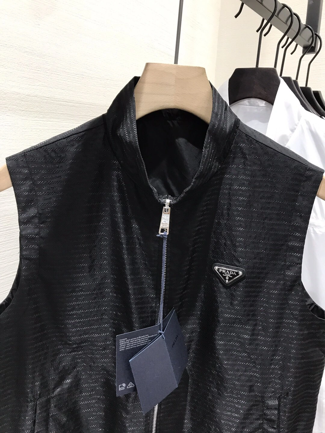 Sophisticated P*rada Vest Top Quality D17 20240330- 13712