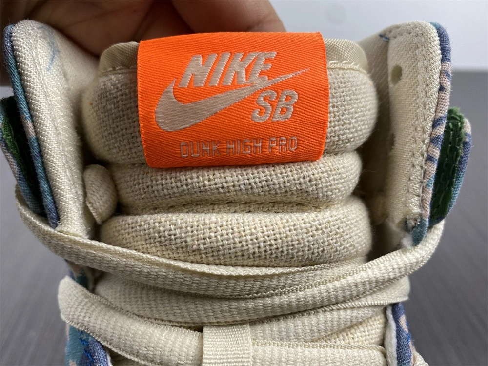 SB Dunk High Hawaii CZ2232- Chic 471