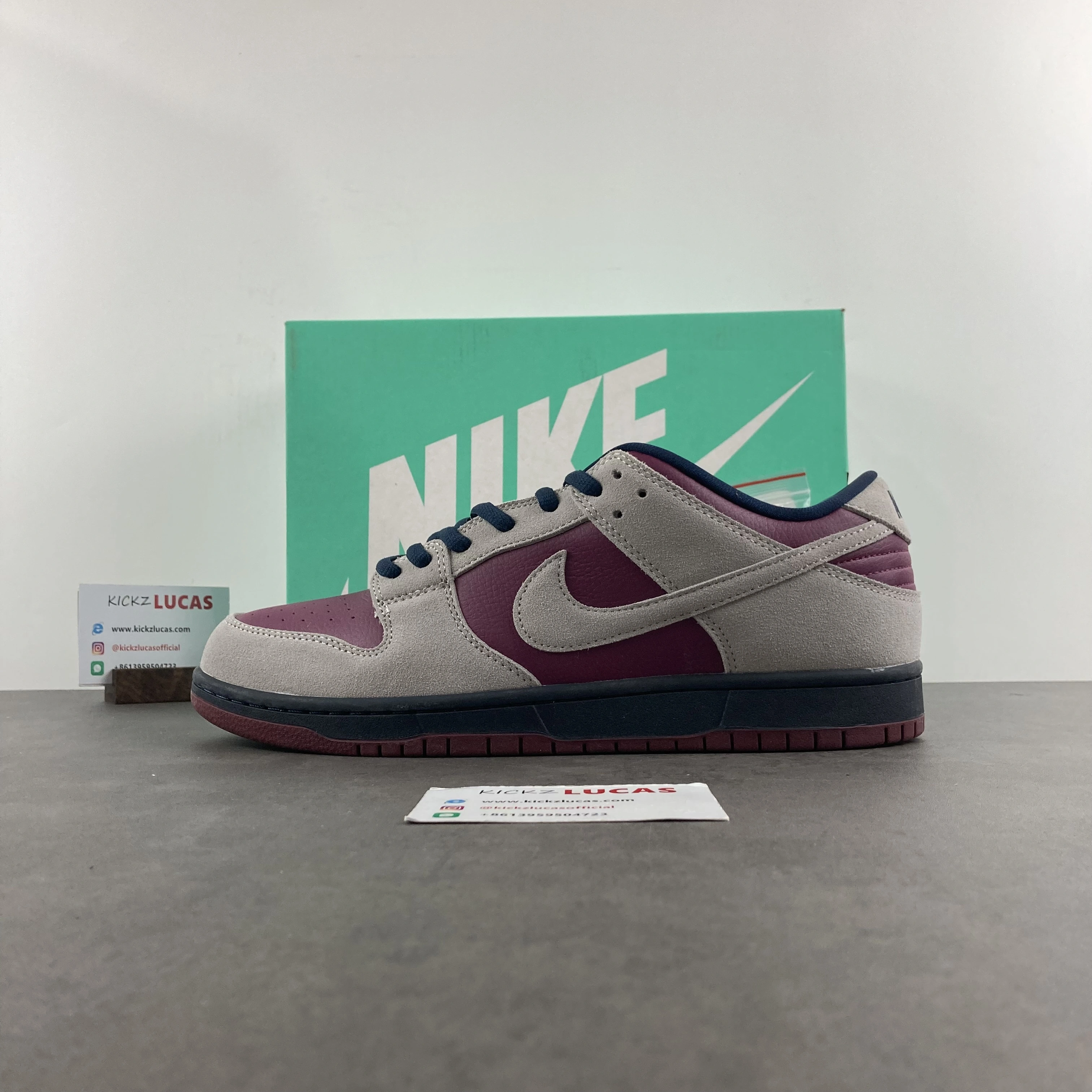 SB Dunk Low Atmosphere Grey True Berry BQ6817- Neat 295