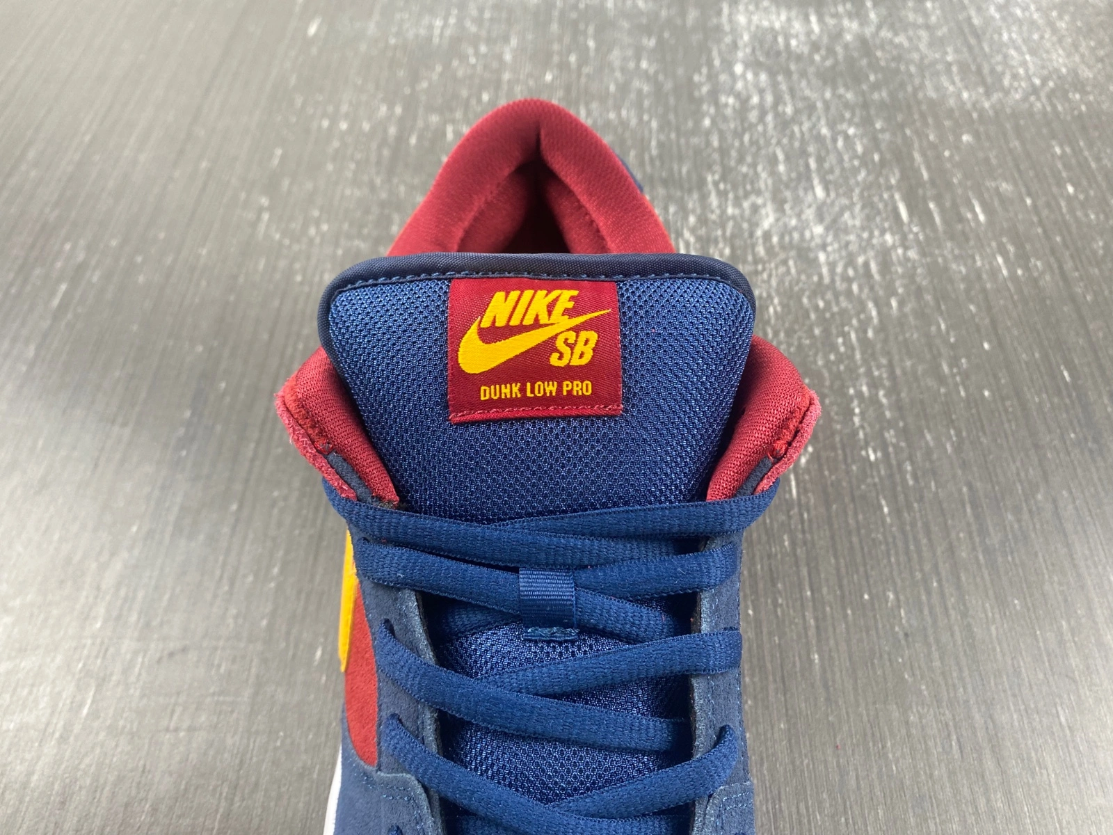 SB Dunk Low Barcelona DJ0606- Fashionable 547