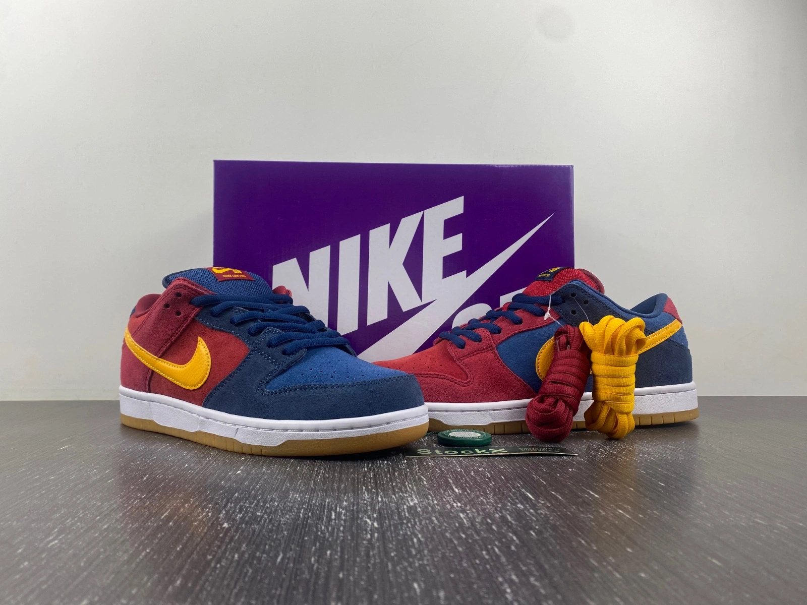 SB Dunk Low Barcelona DJ0606- Fashionable 547