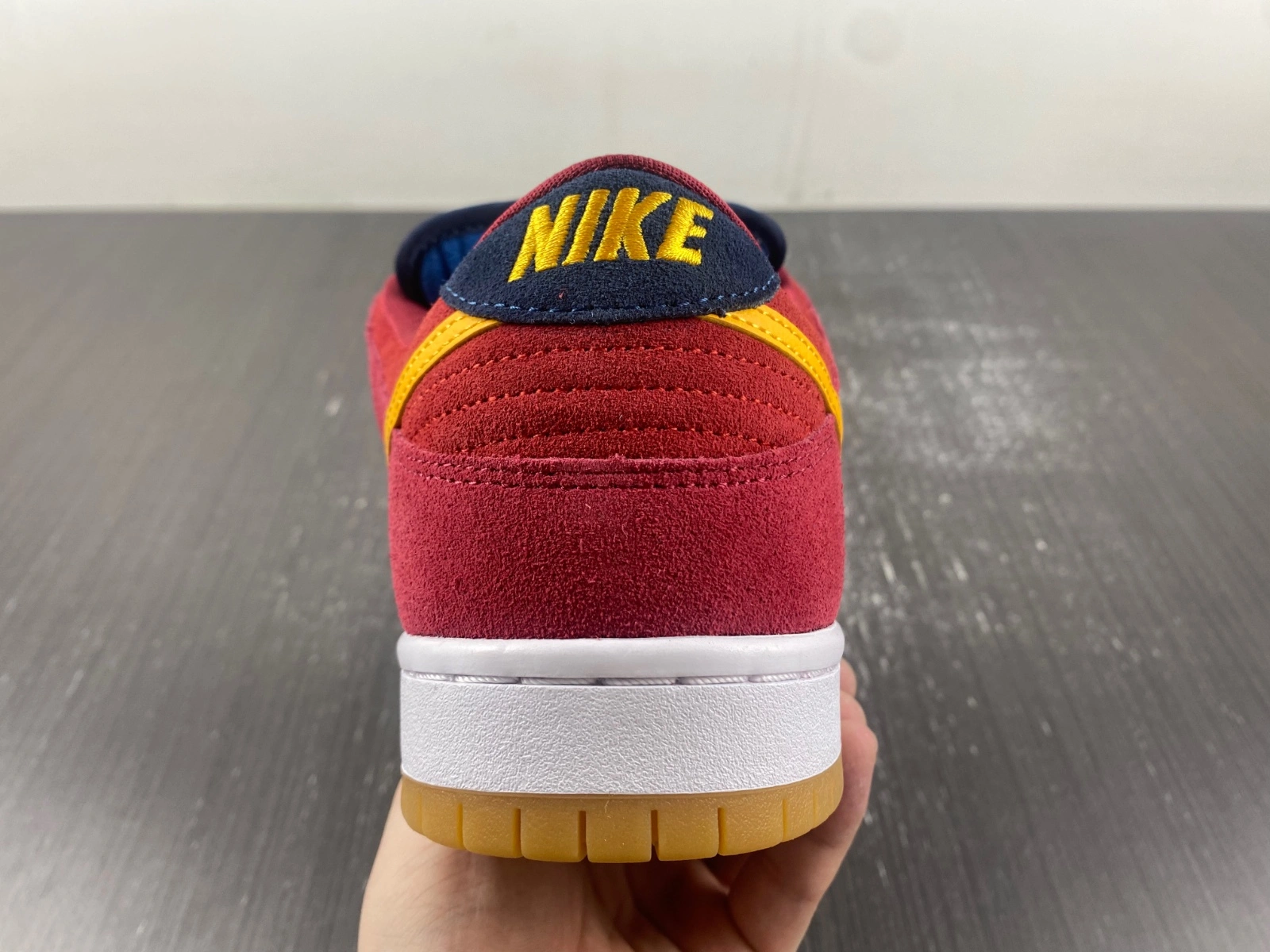 SB Dunk Low Barcelona DJ0606- Fashionable 547