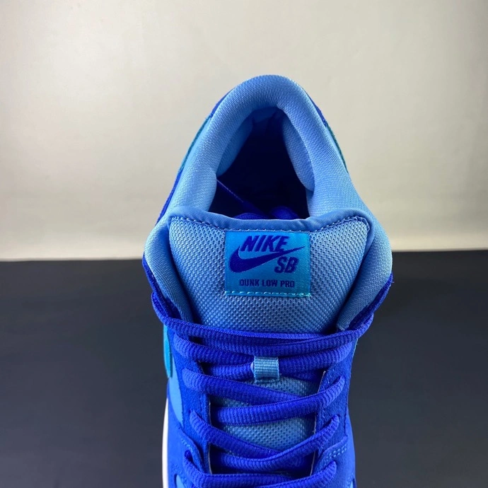 SB Dunk Low Blue Raspberry DM0807- SunProtective 389