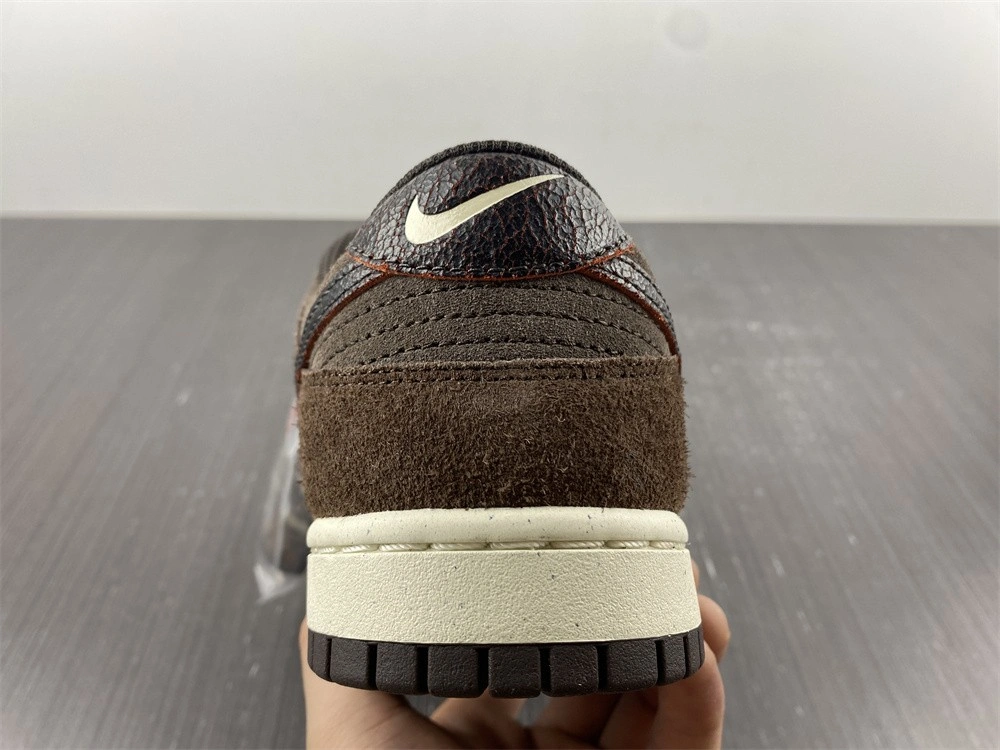 Tailored SB Dunk Low  Side DQ8801- 302