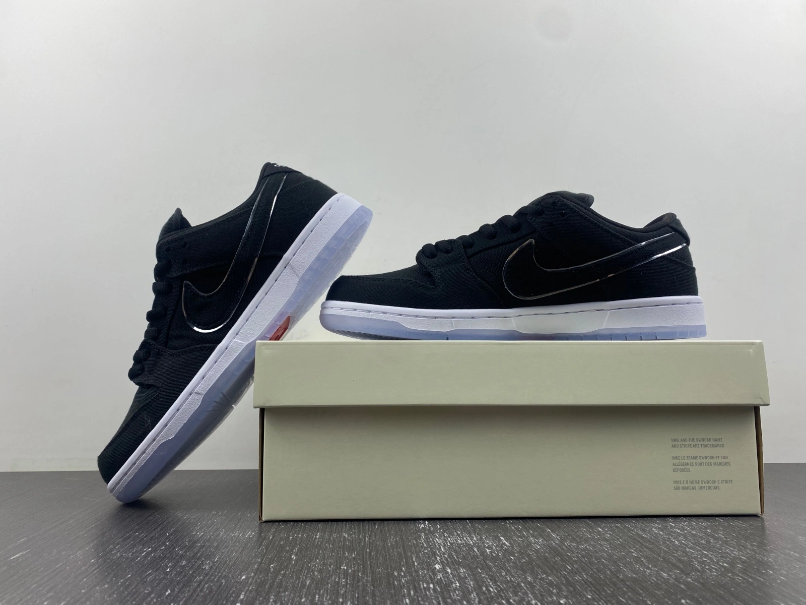 Functional SB Dunk Low Carhartt FN4193- 92