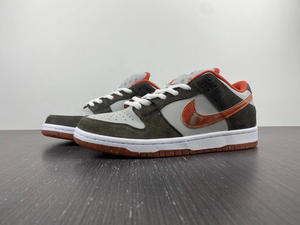 SB Dunk Low Crushed Skate DH7782- Trendy 335