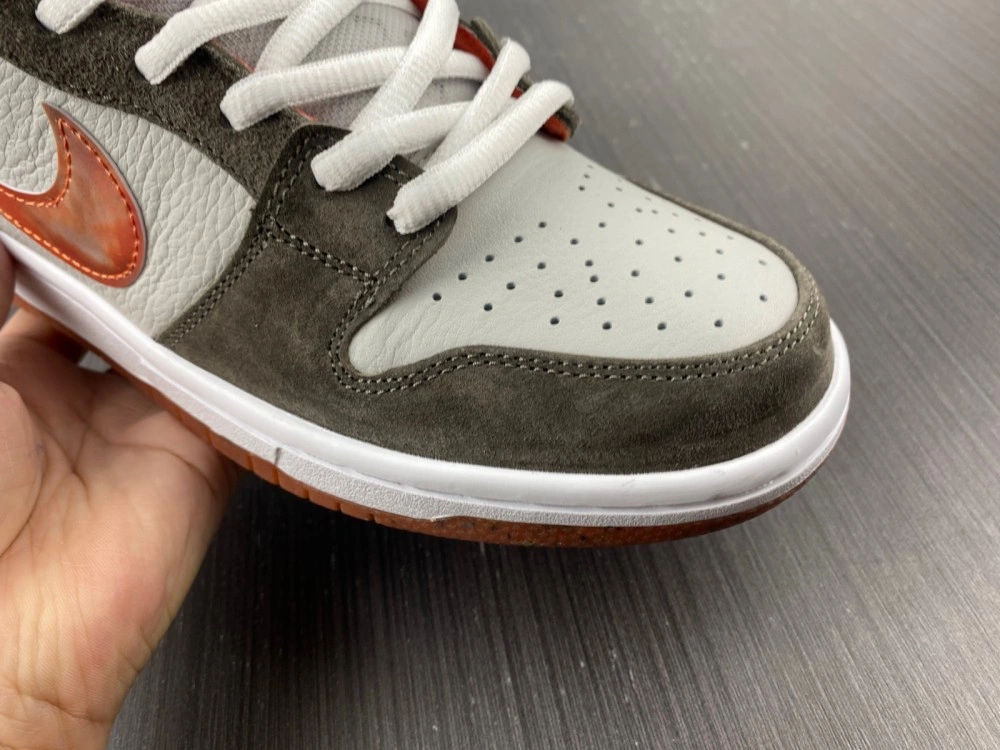 SB Dunk Low Crushed Skate DH7782- Trendy 335