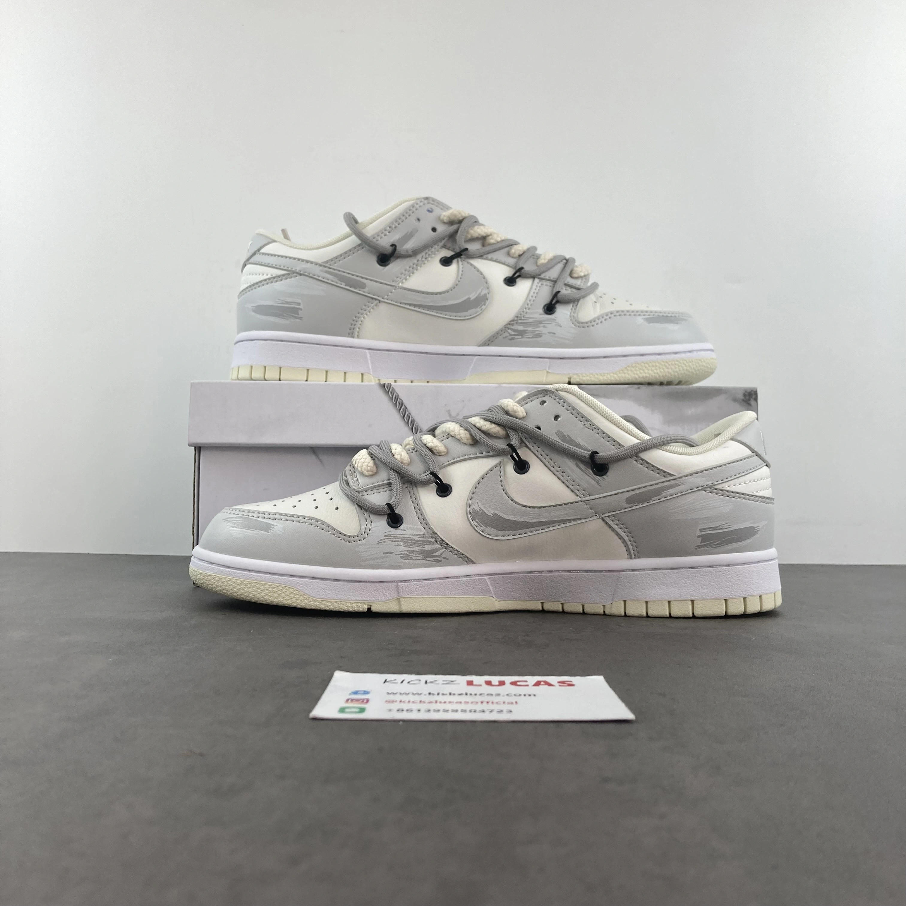 SB Dunk Low Csutom Paper airplane DJ6188- Original 133