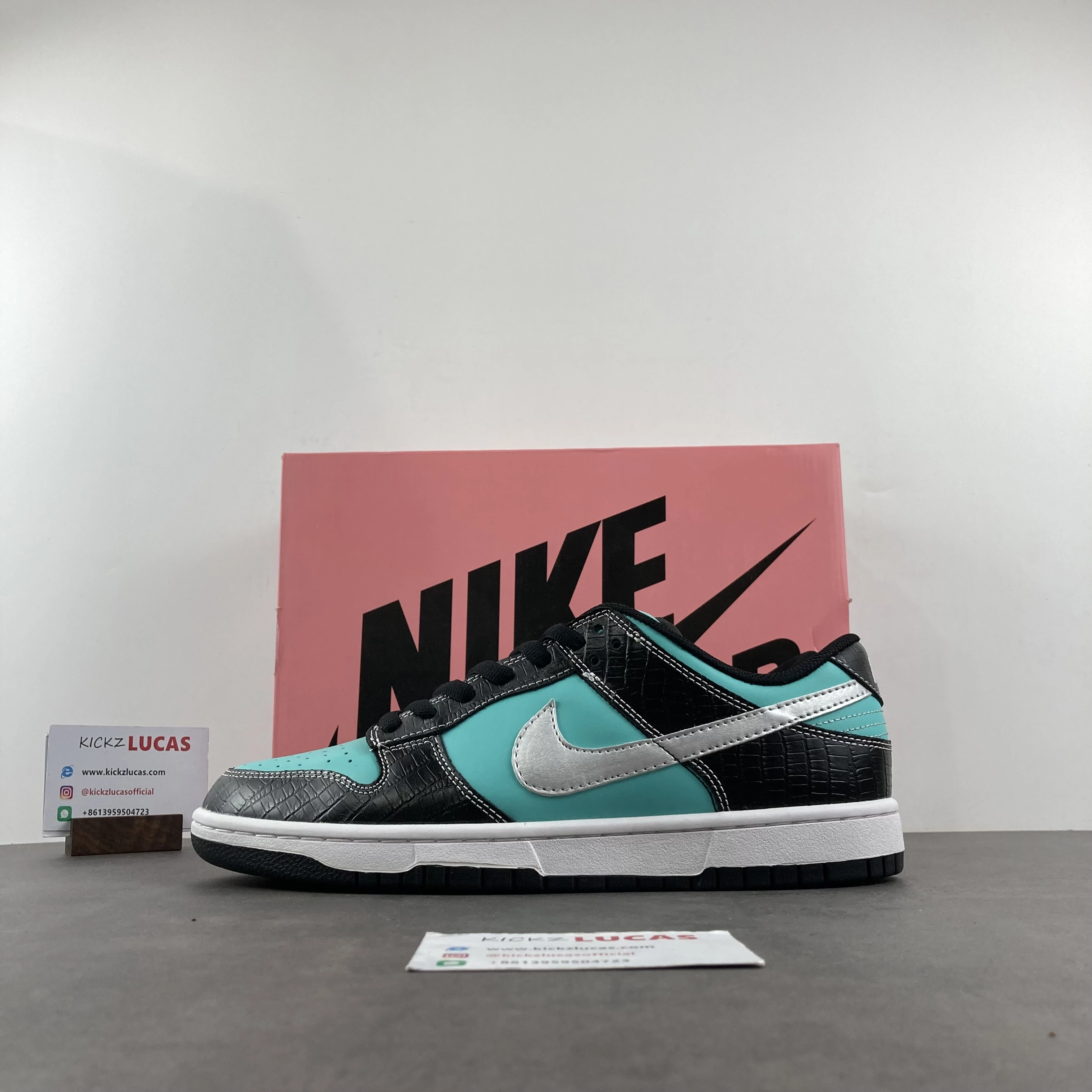 SB Dunk Low Diamond Supply Co. Aqua Blue Style 304292- AllSeason 225