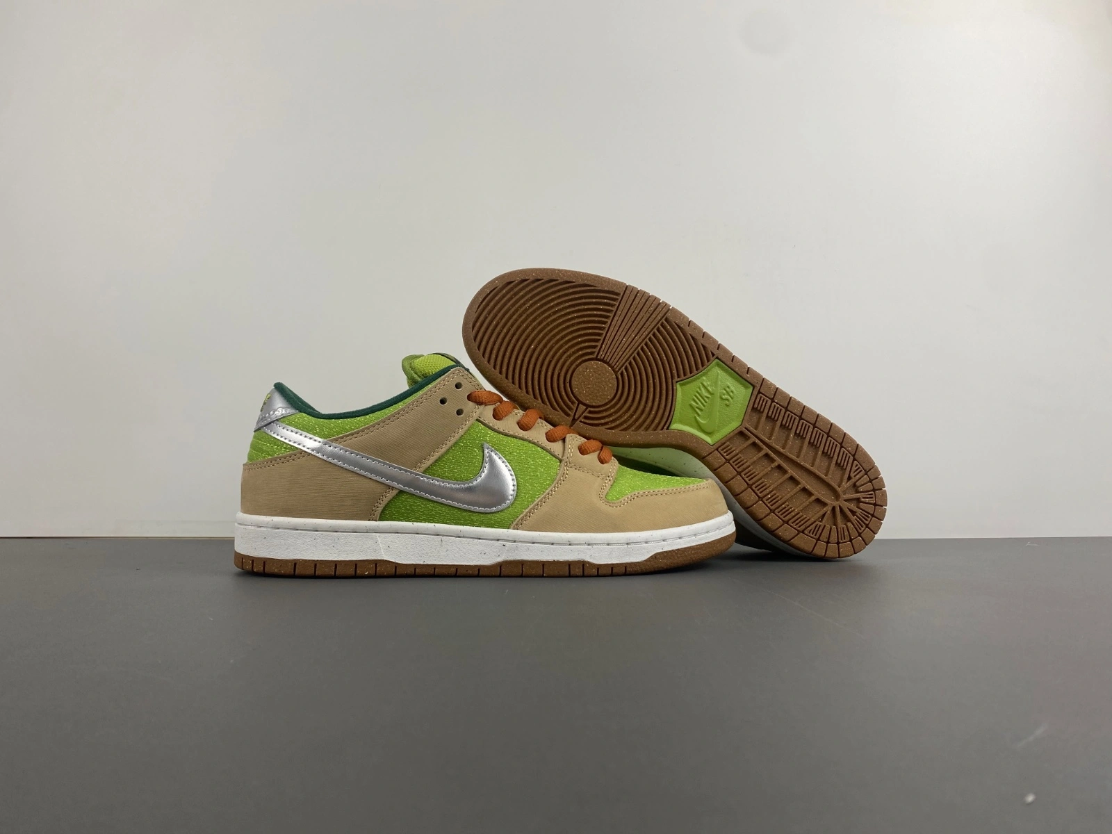 Sustainable SB Dunk Low Escargot FQ7585- 20