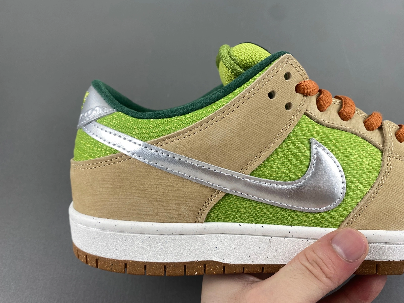 Sustainable SB Dunk Low Escargot FQ7585- 20