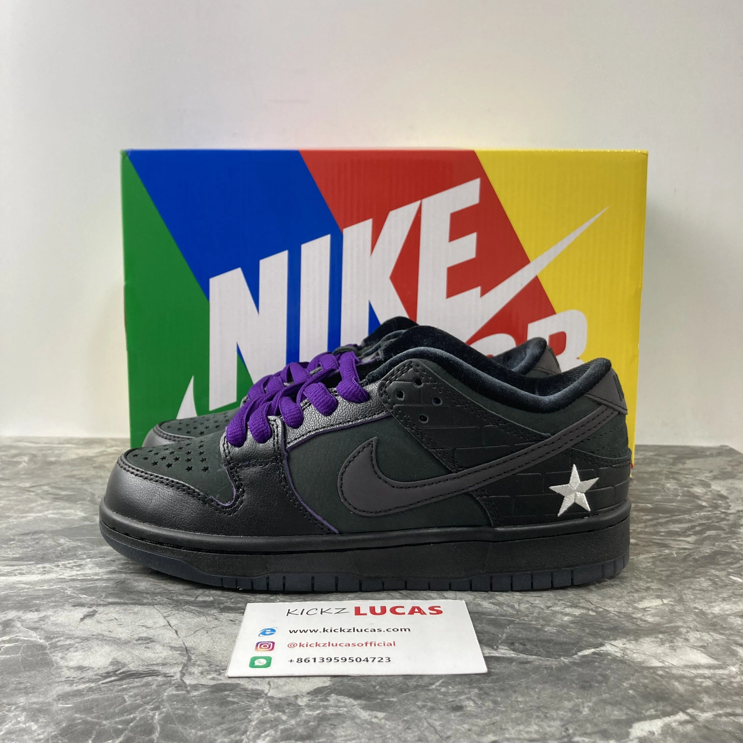 SB Dunk Low Familia First Avenue DJ1159- FashionForward 565