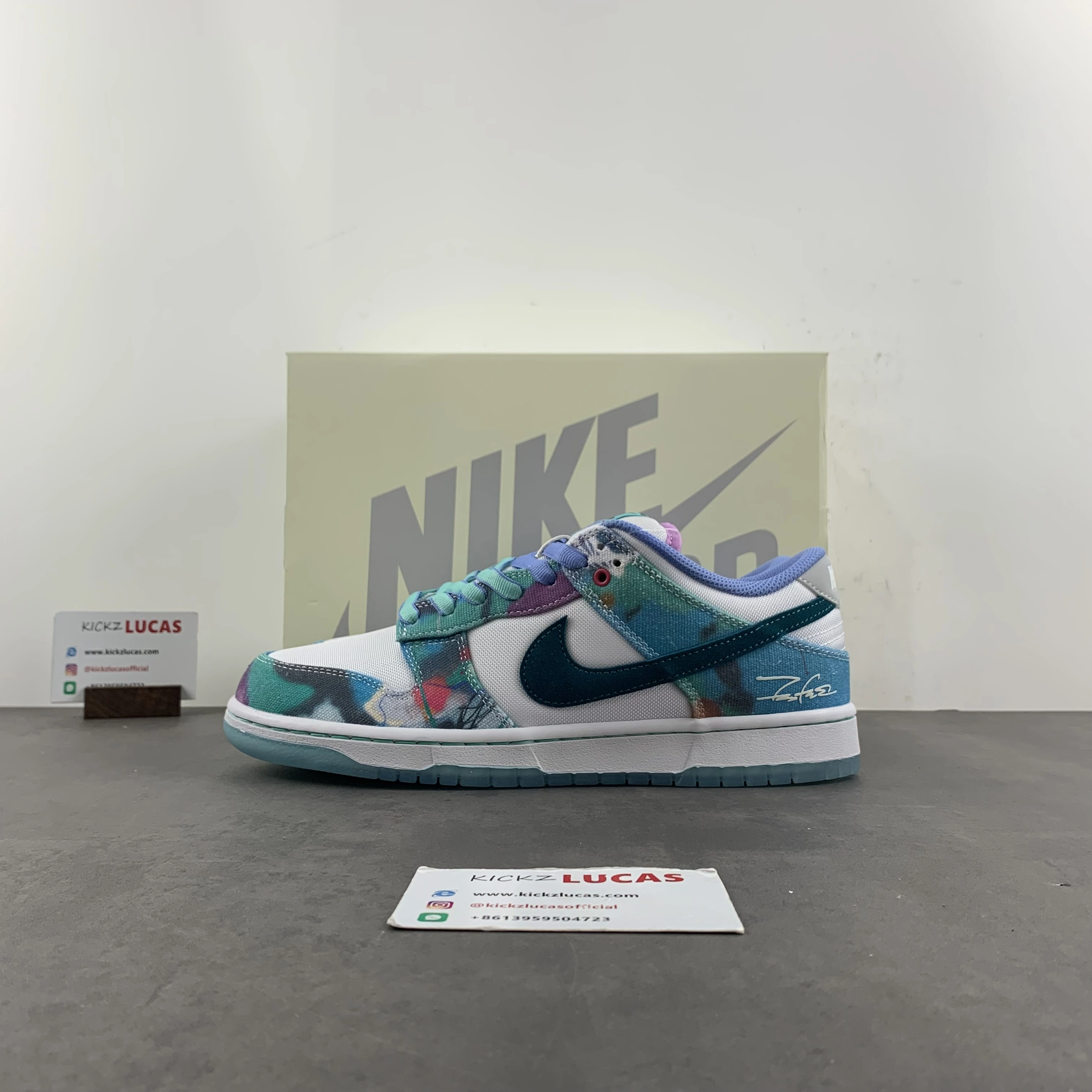 SB Dunk Low Futura Laboratories Bleached Aqua HF6061- Minimalist 30
