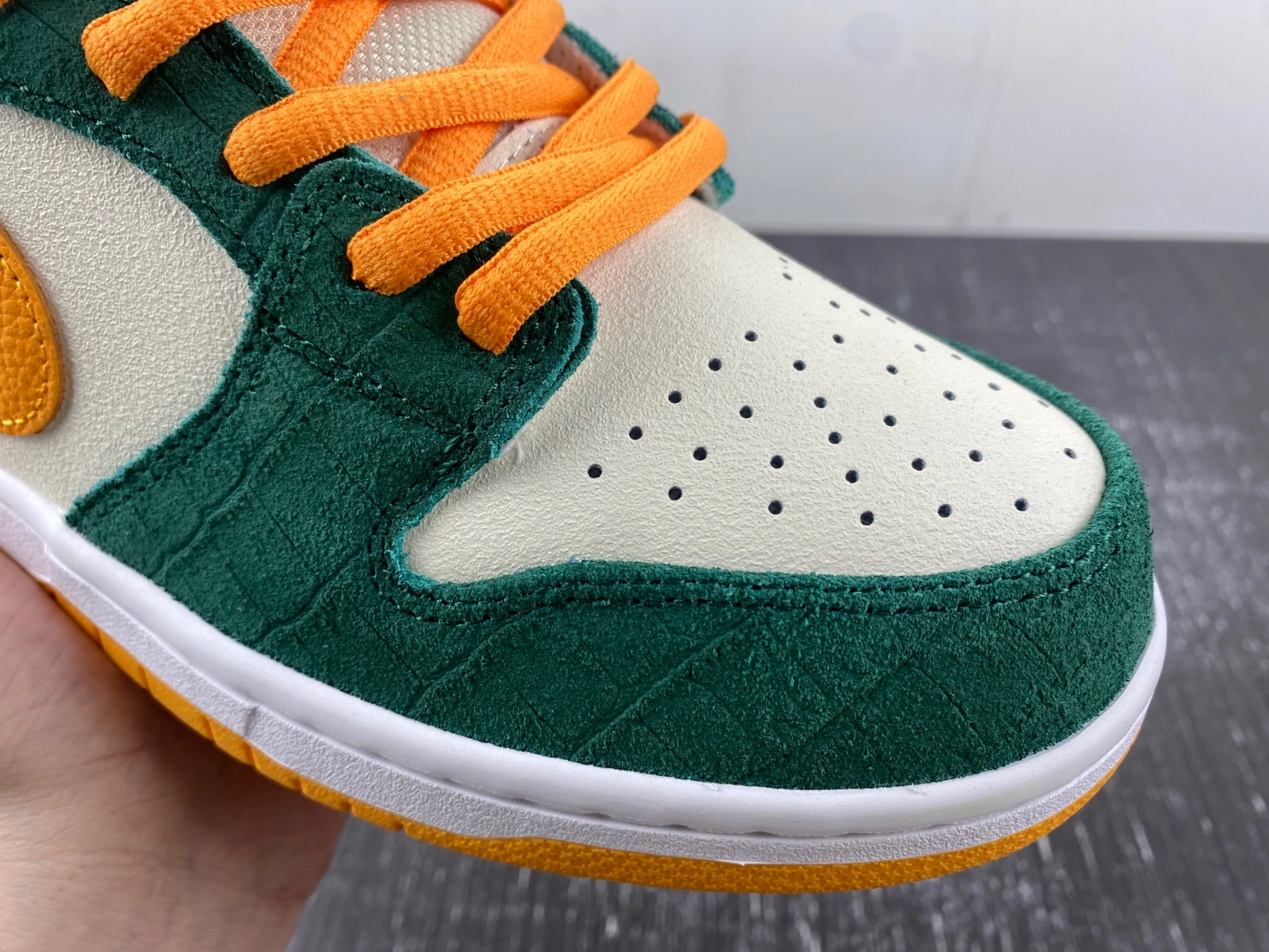 SB Dunk Low Legion Pine Kumquat 304292- Neat 82