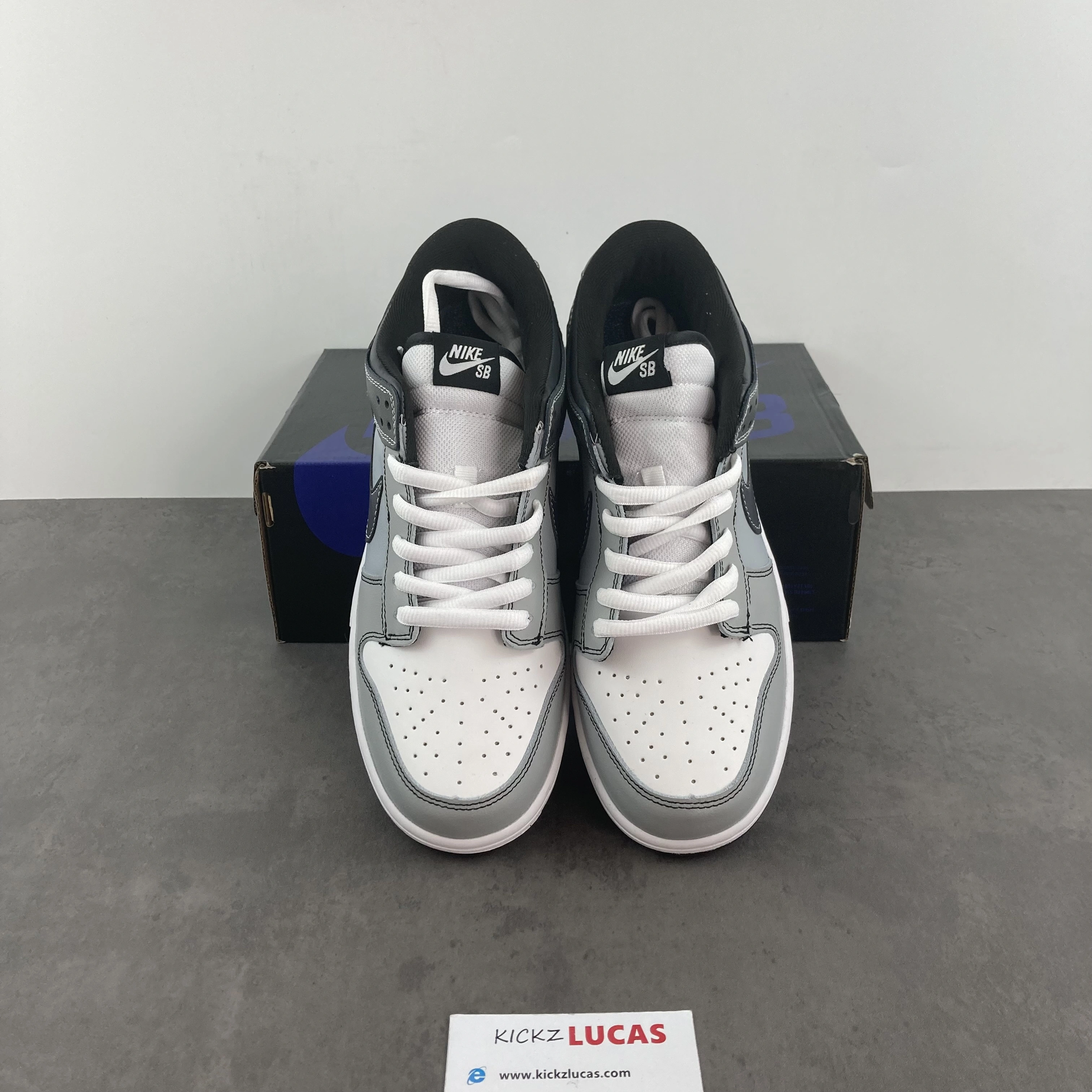 Sophisticated SB Dunk Low Moon DD1503- 134