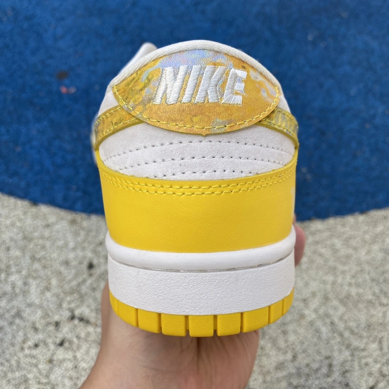 FashionForward SB Dunk Low New York Yankees FC1688-1- 70