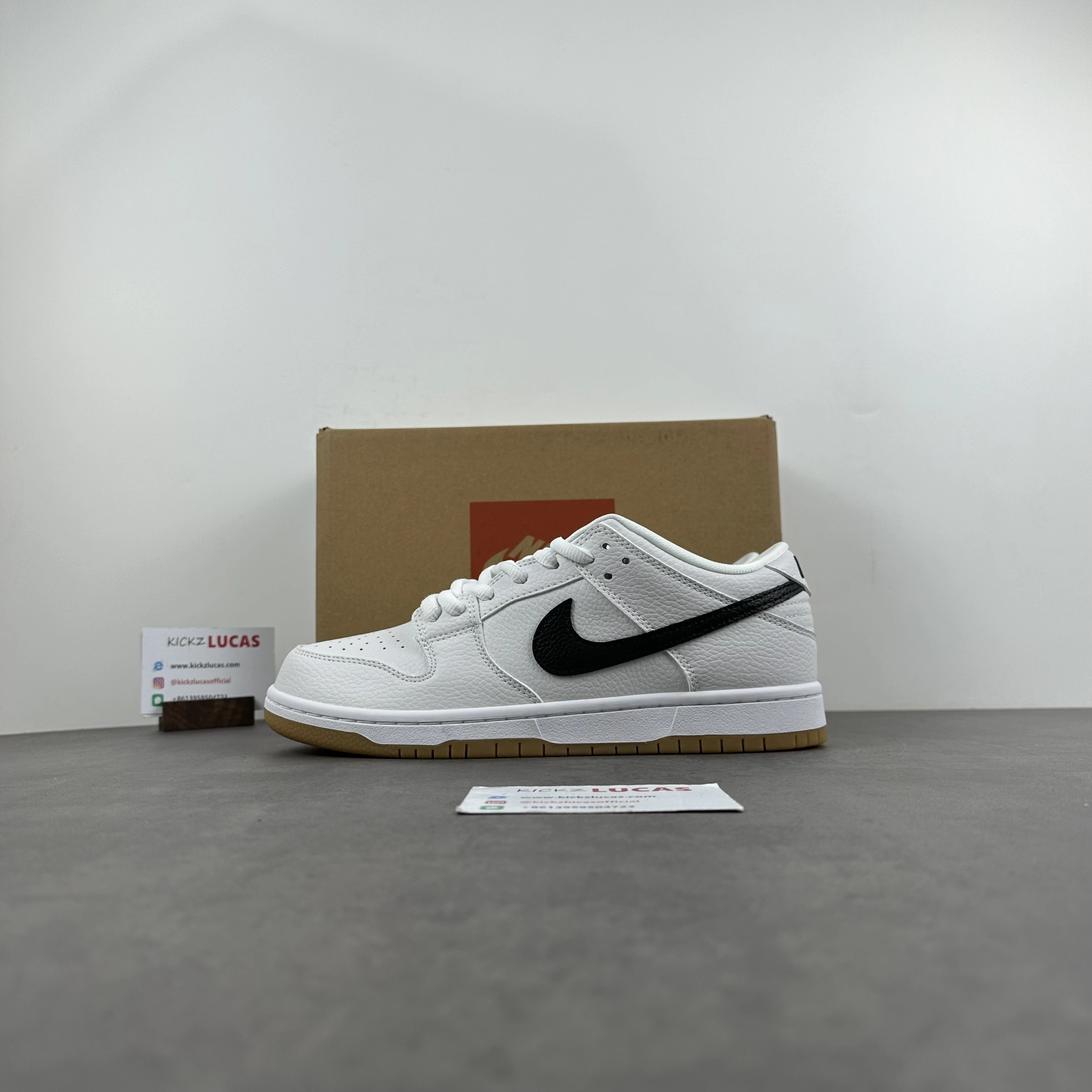 SB Dunk Low Orange Label White Black CD2563- Breathable 55