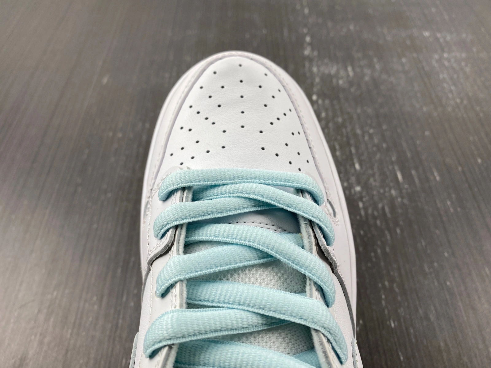 SB Dunk Low Pro Be True DR4876- Resilient 273