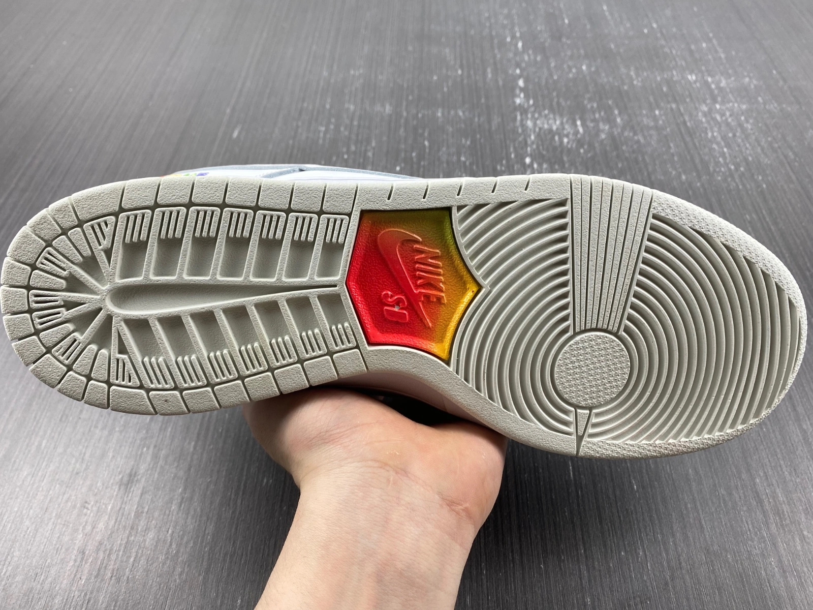 SB Dunk Low Pro Be True DR4876- Resilient 273