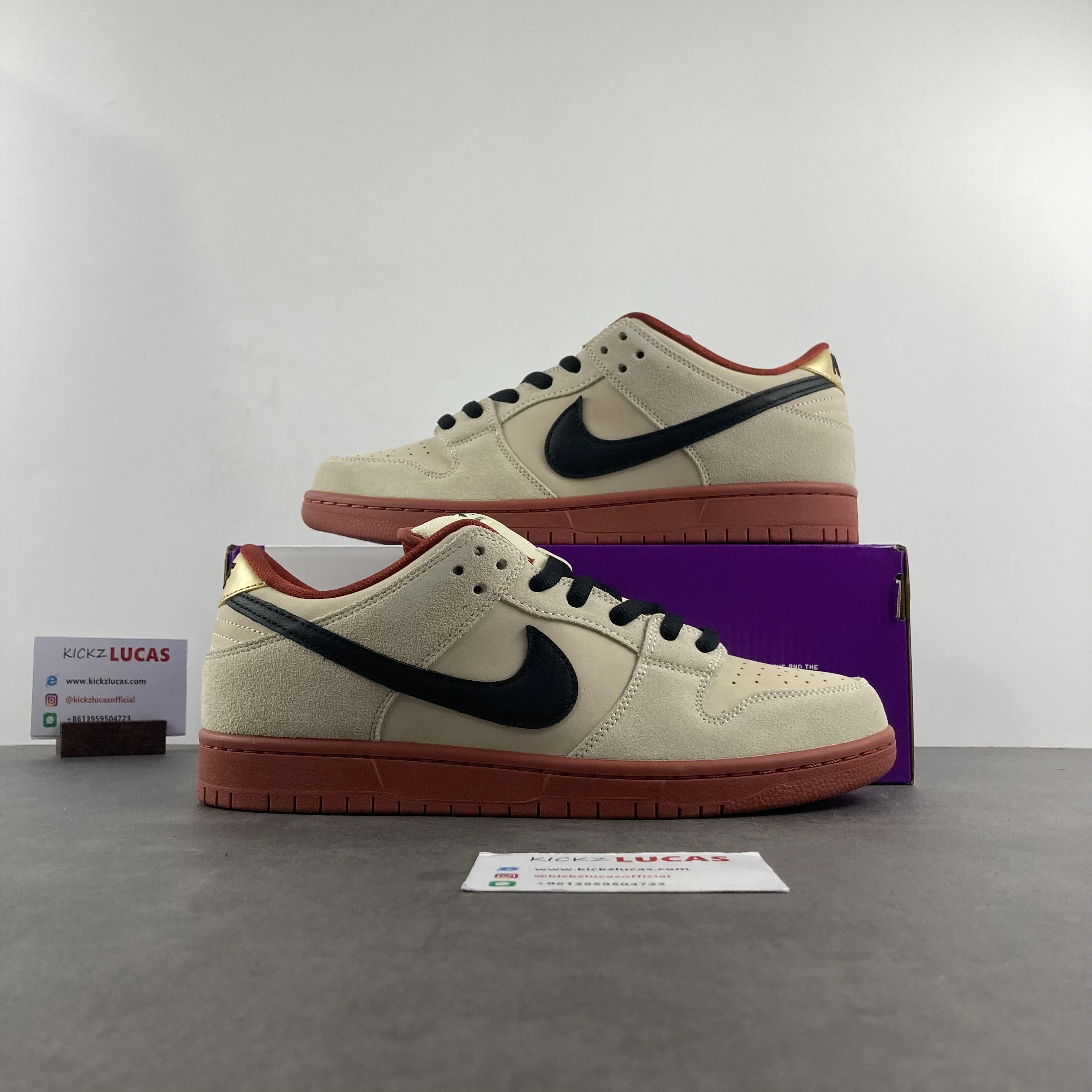 Comfortable SB Dunk Low Pro Hennessy BQ6817- 557
