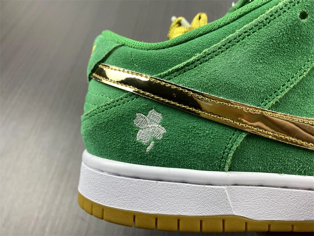 Neat SB Dunk Low Pro St. Patrick's Day (2022) BQ6817- 421