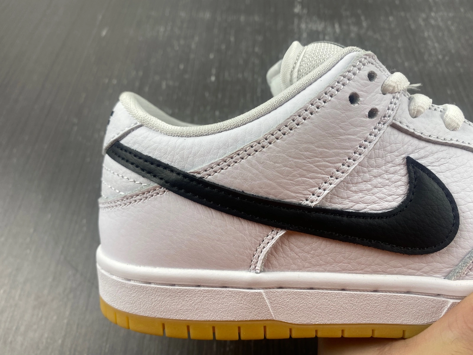 TechFriendly SB Dunk Low Pro White Gum CD2563- 172