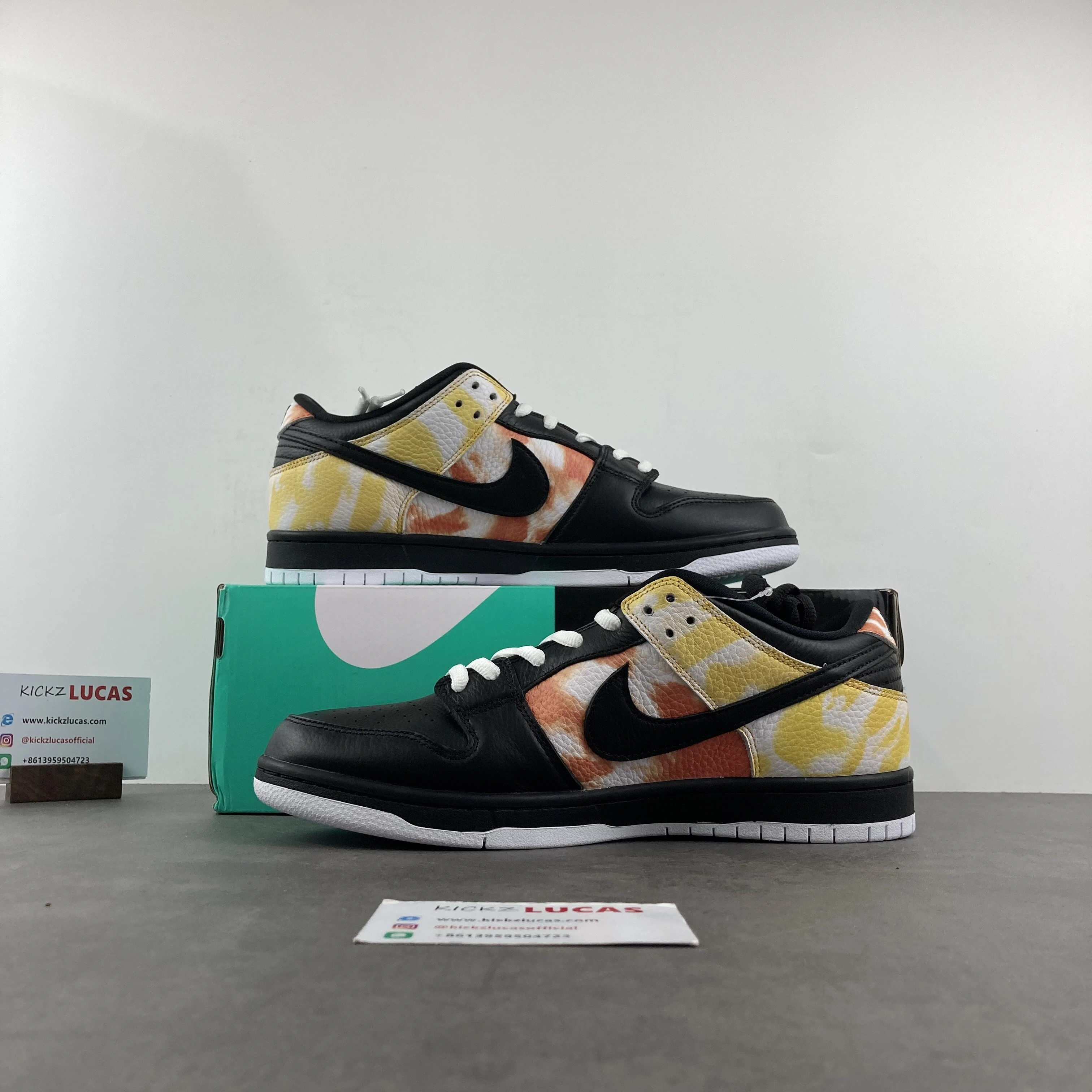 SB Dunk Low Raygun Tie-Dye Black BQ6832- Colorful 97