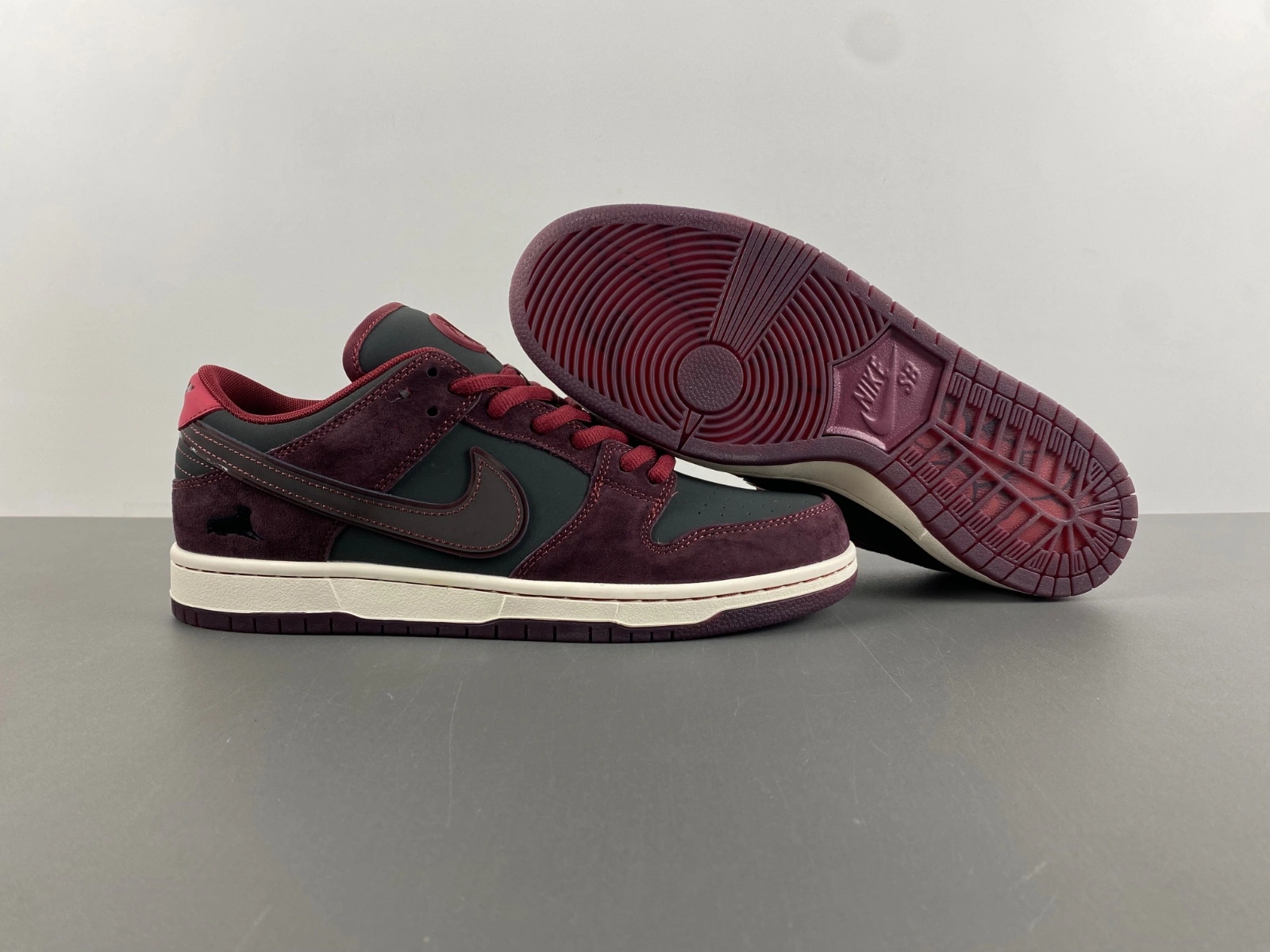 Youthful SB Dunk Low Riot Skateshop FZ1289- 12