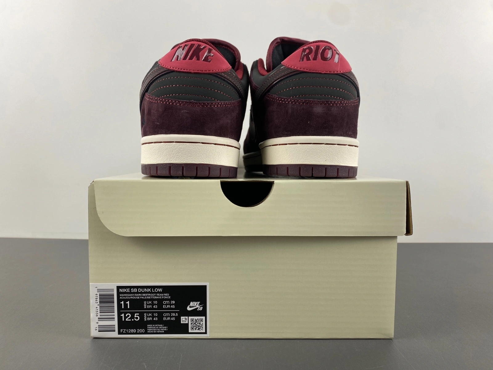 Youthful SB Dunk Low Riot Skateshop FZ1289- 12