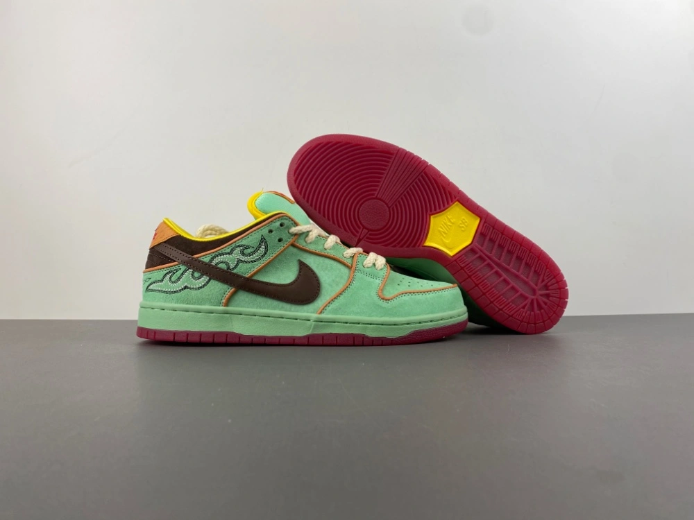 SB Dunk Low Rodeo Tourmaline HF3058- Bold 6