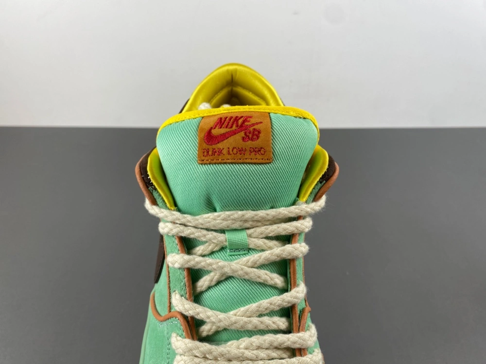 SB Dunk Low Rodeo Tourmaline HF3058- Bold 6
