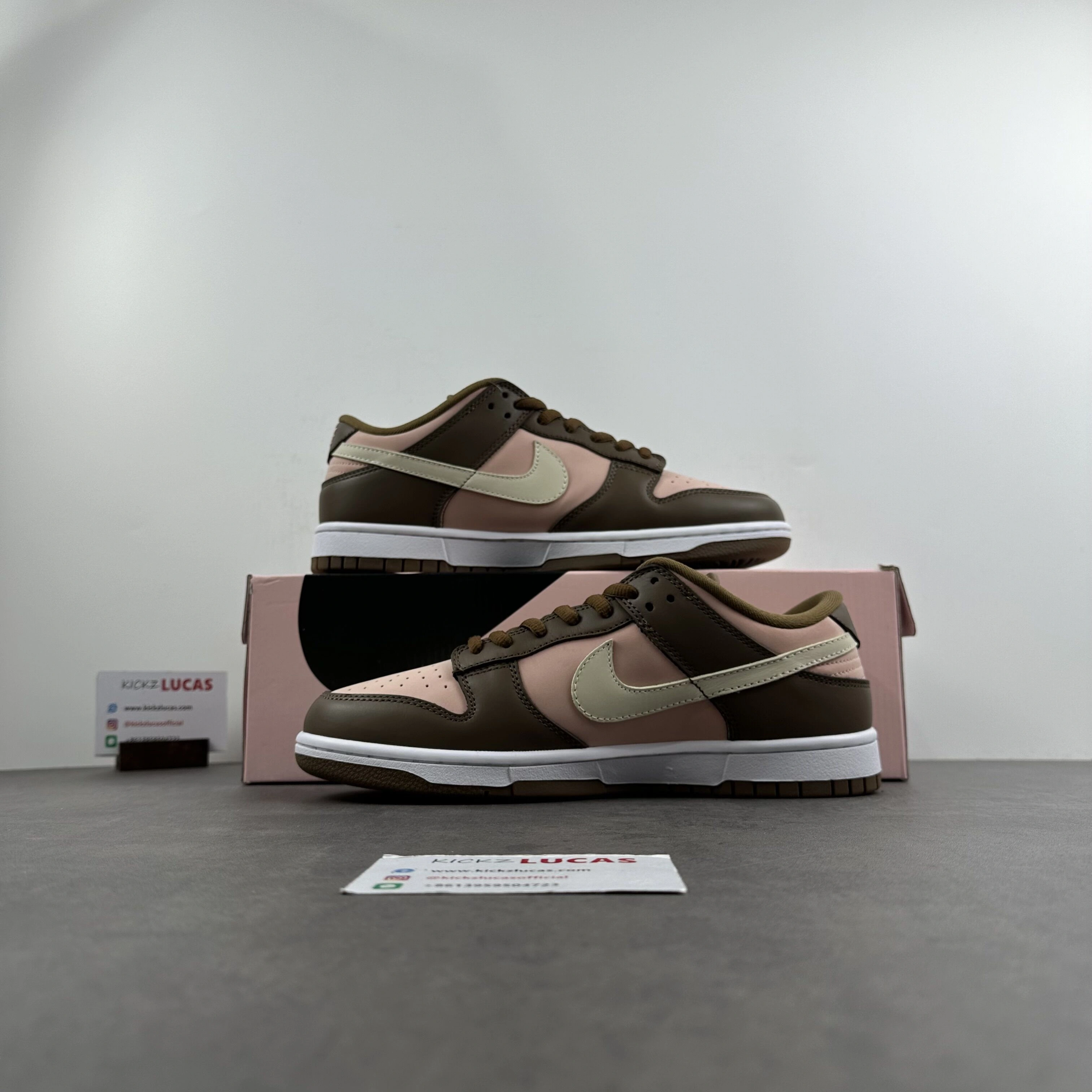 TravelReady SB Dunk Low Stussy Cherry 304292- 103