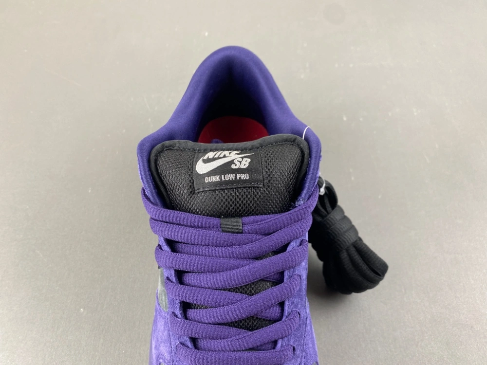 Neat SB Dunk Low Supreme 94 Ink HQ8487- 1