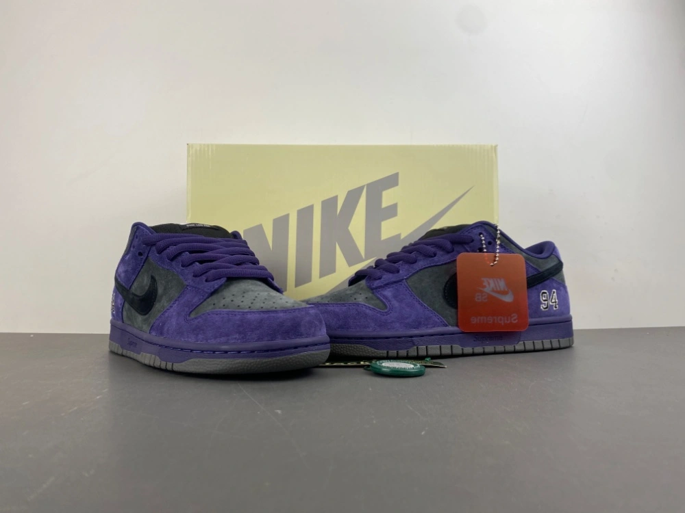Neat SB Dunk Low Supreme 94 Ink HQ8487- 1
