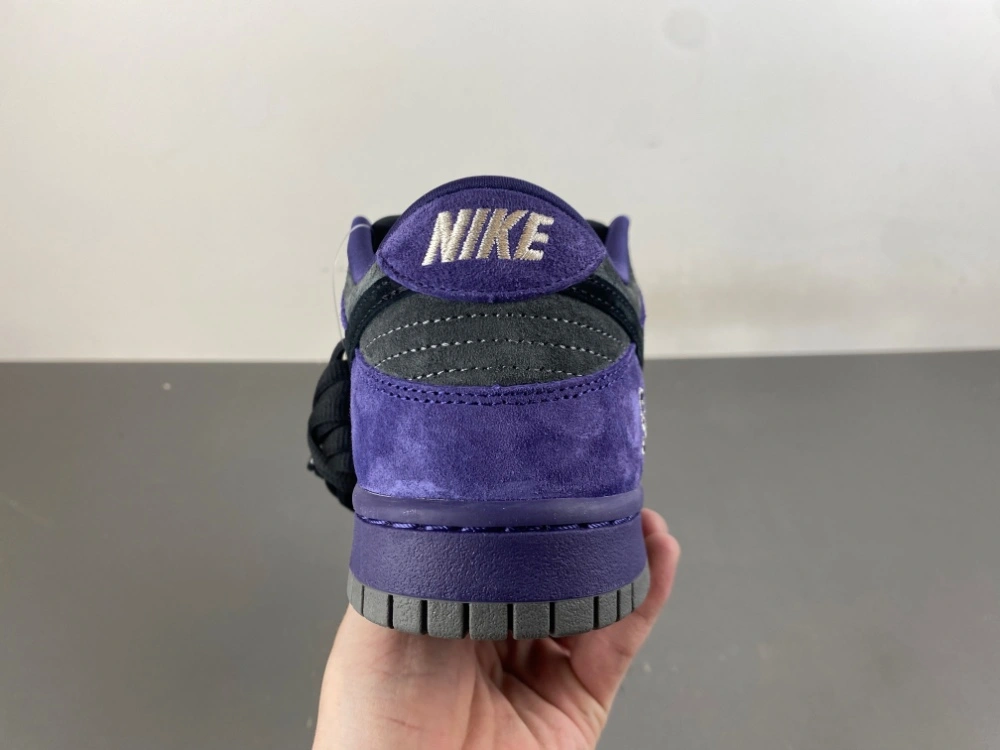 Neat SB Dunk Low Supreme 94 Ink HQ8487- 1