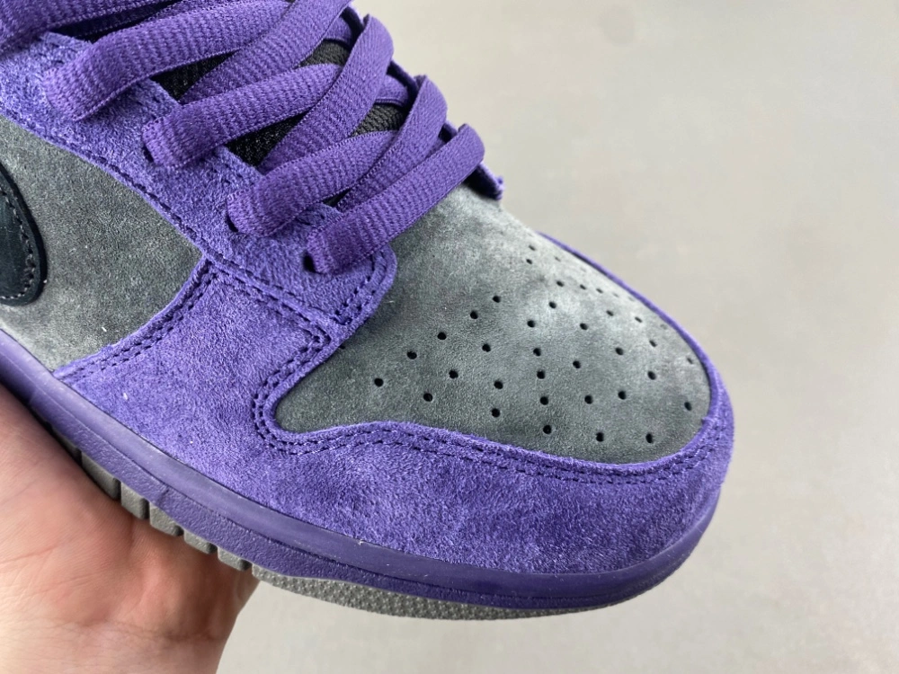 Neat SB Dunk Low Supreme 94 Ink HQ8487- 1
