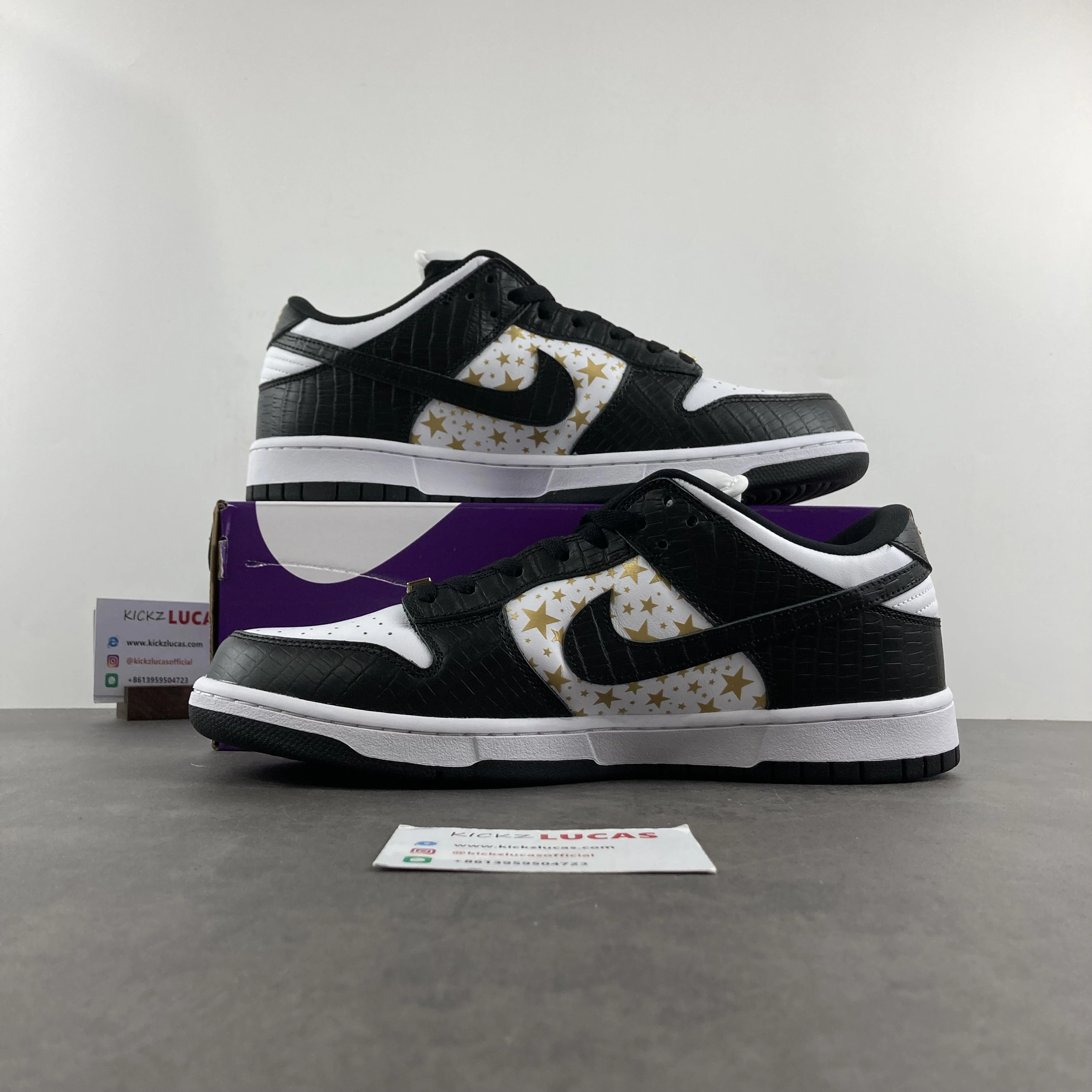Versatile SB Dunk Low Supreme Stars Black DH3228- 631