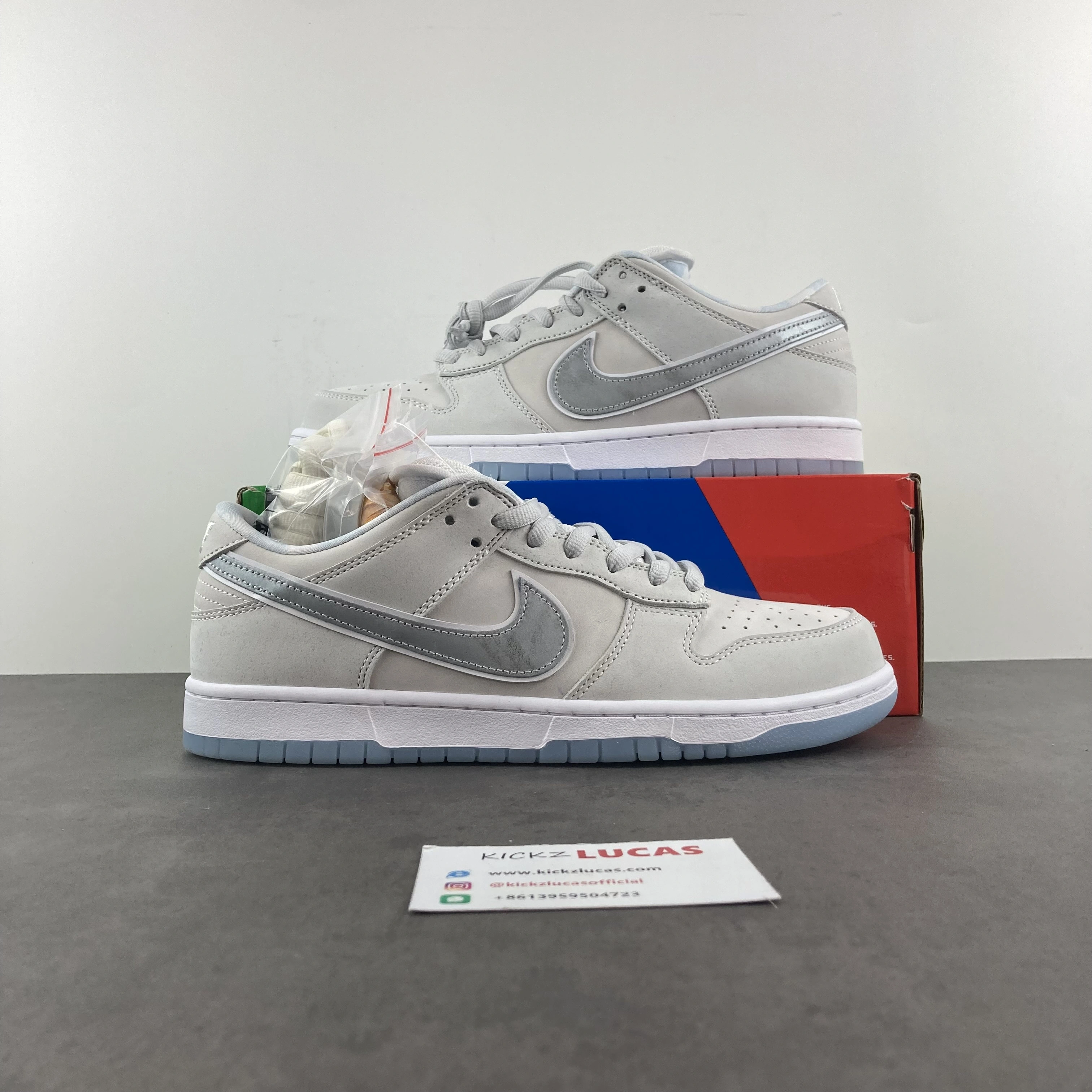 SB Dunk Low White Lobster (Friends and Family) FD8776- Compact 233
