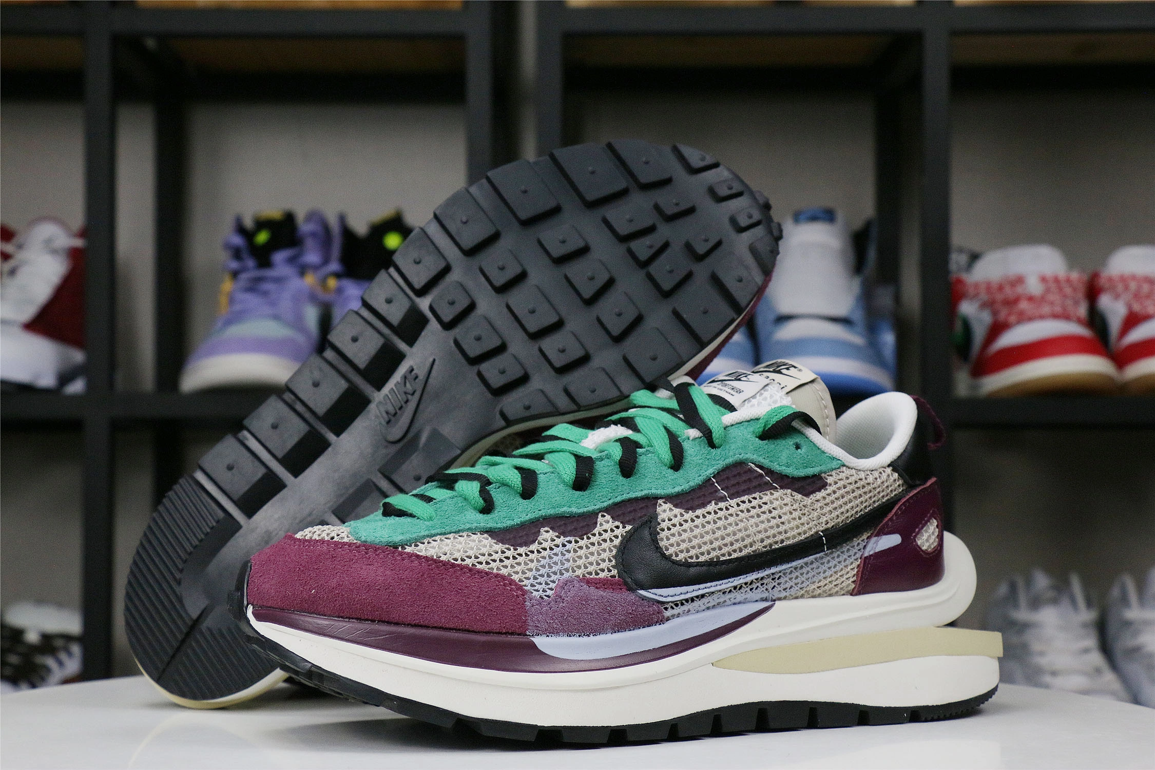 MoistureWicking Sacai x Nike 1211