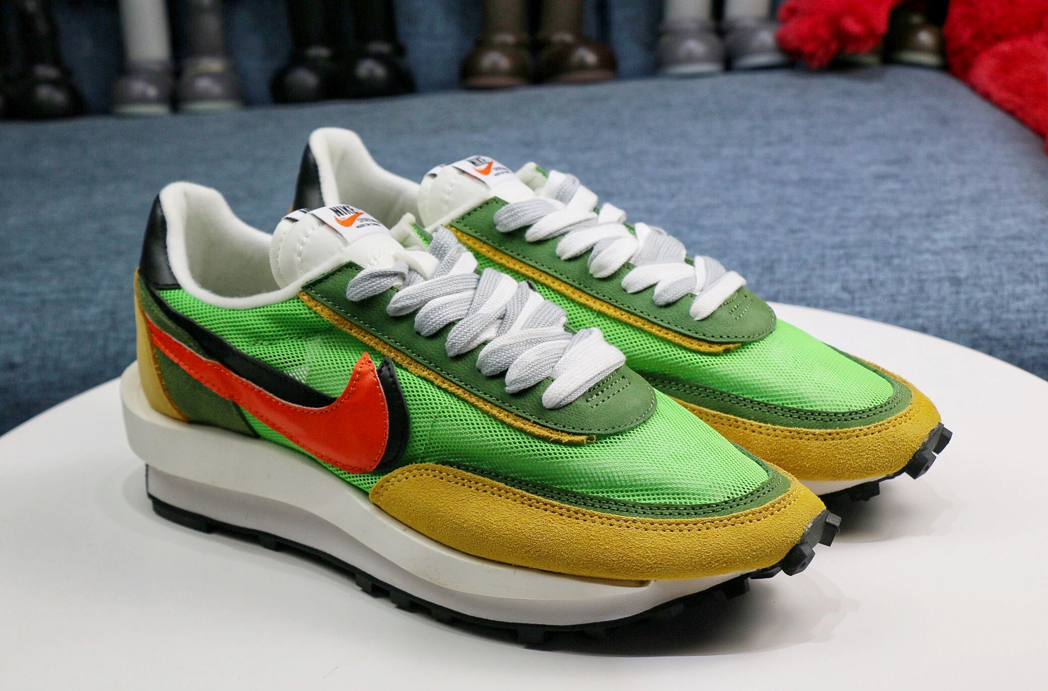 SportInspired Sacai x Nike 1203