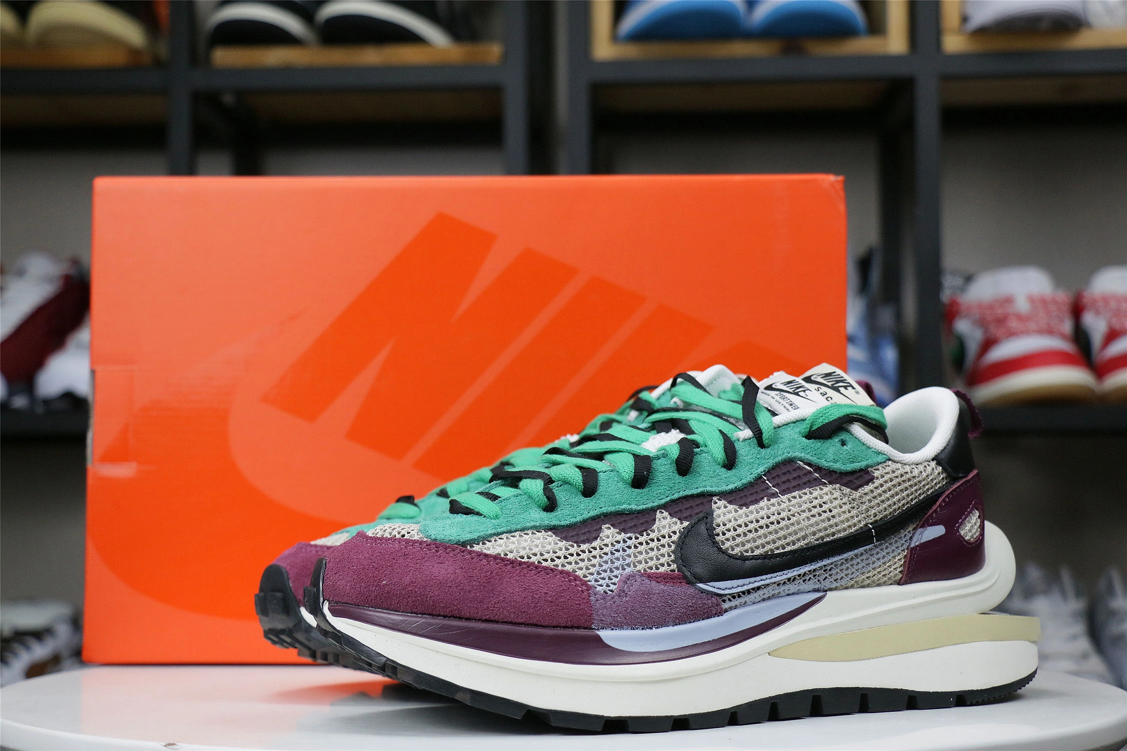 MoistureWicking Sacai x Nike 1211