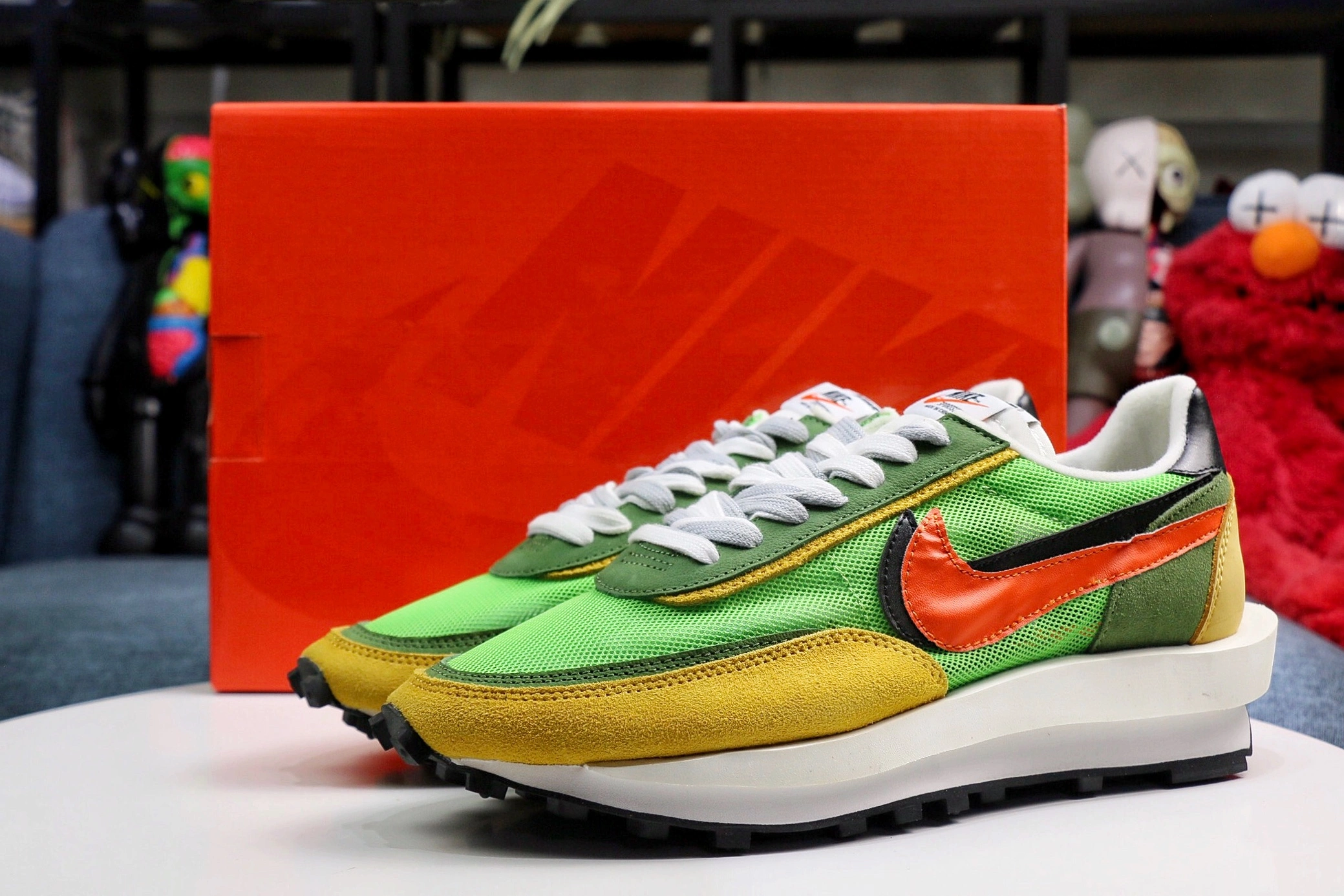SportInspired Sacai x Nike 1203