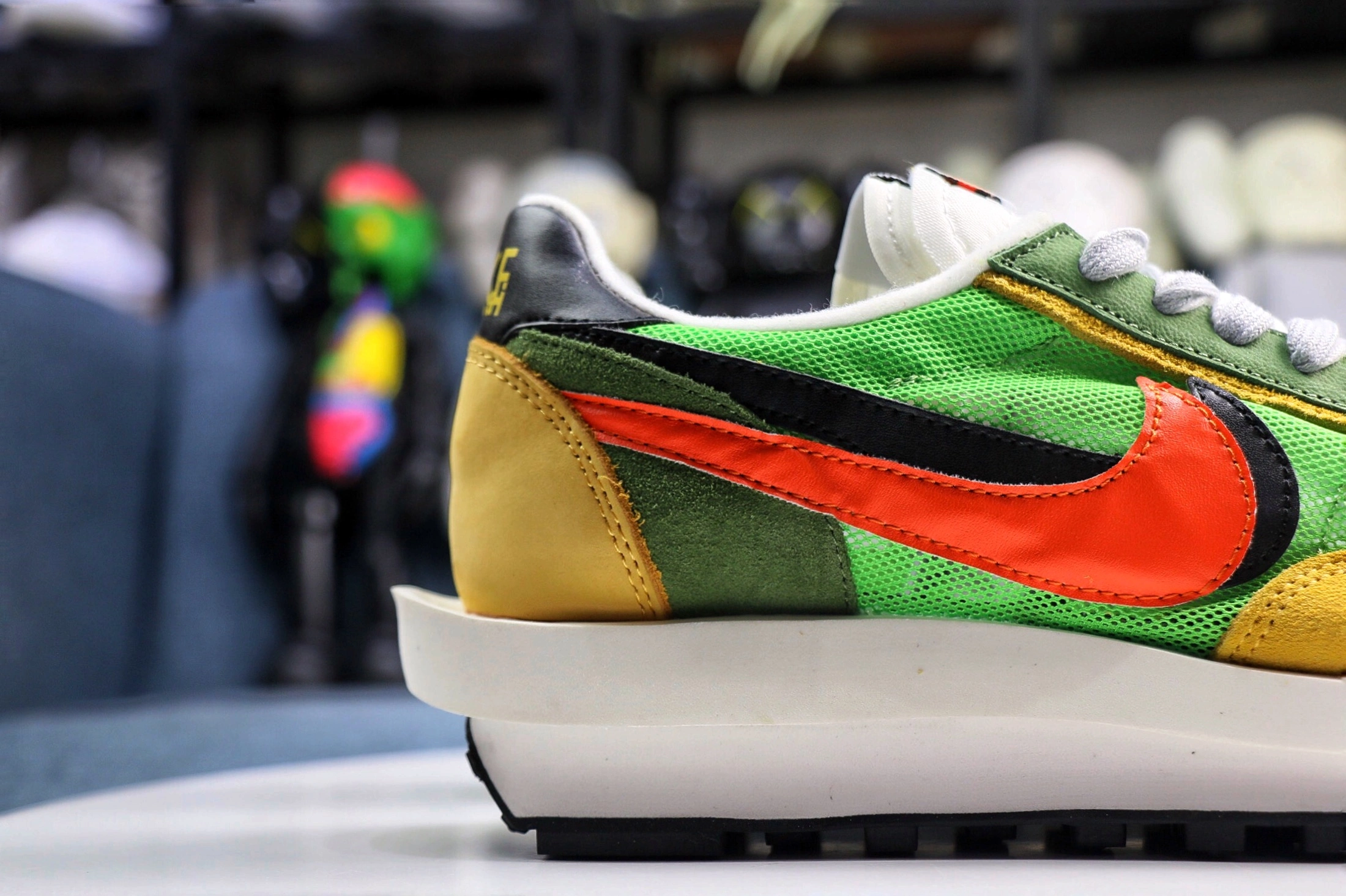 SportInspired Sacai x Nike 1203
